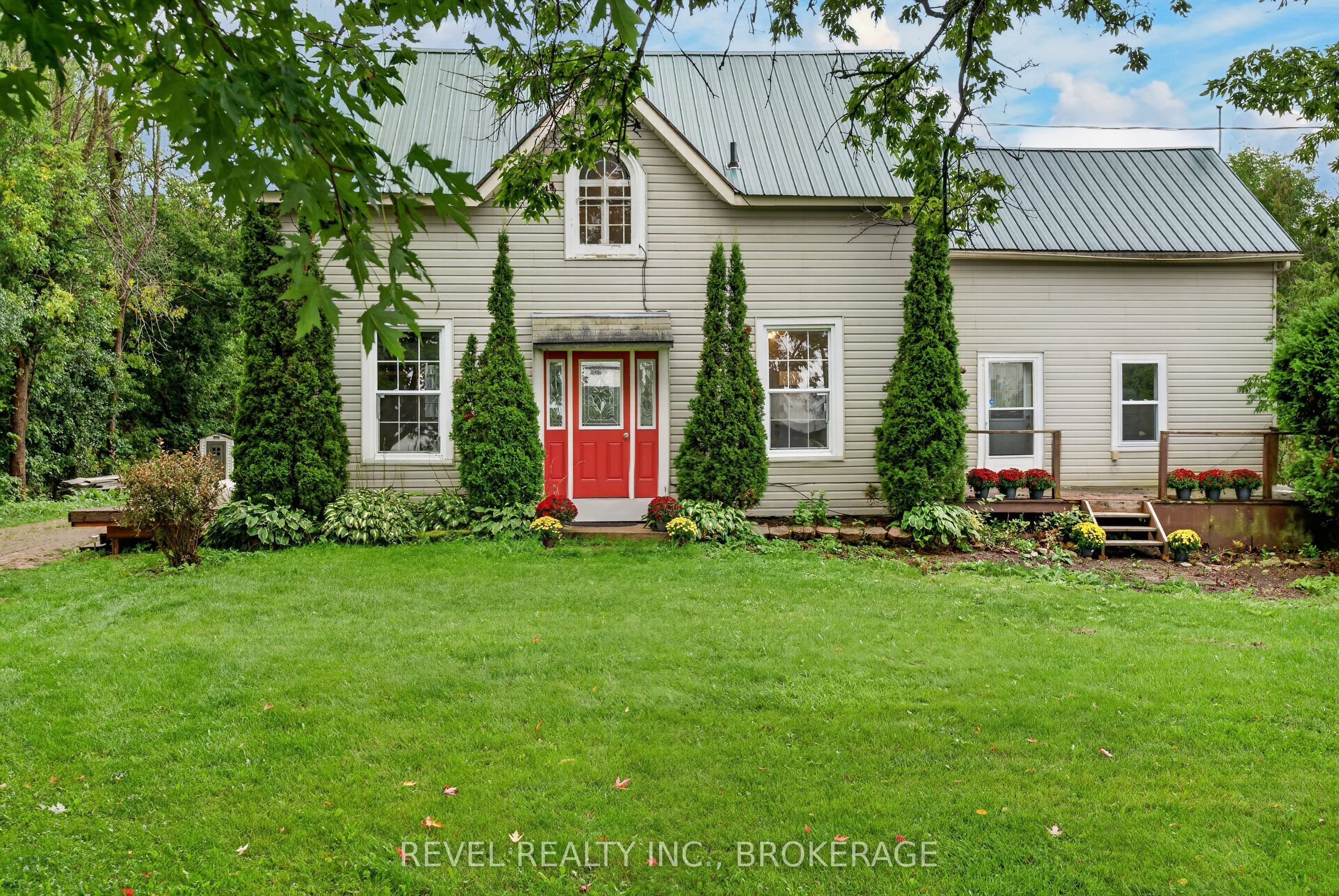 275 Haig Road, Front of Leeds & Seeleys Bay, ON K7G 2V4 photo 3