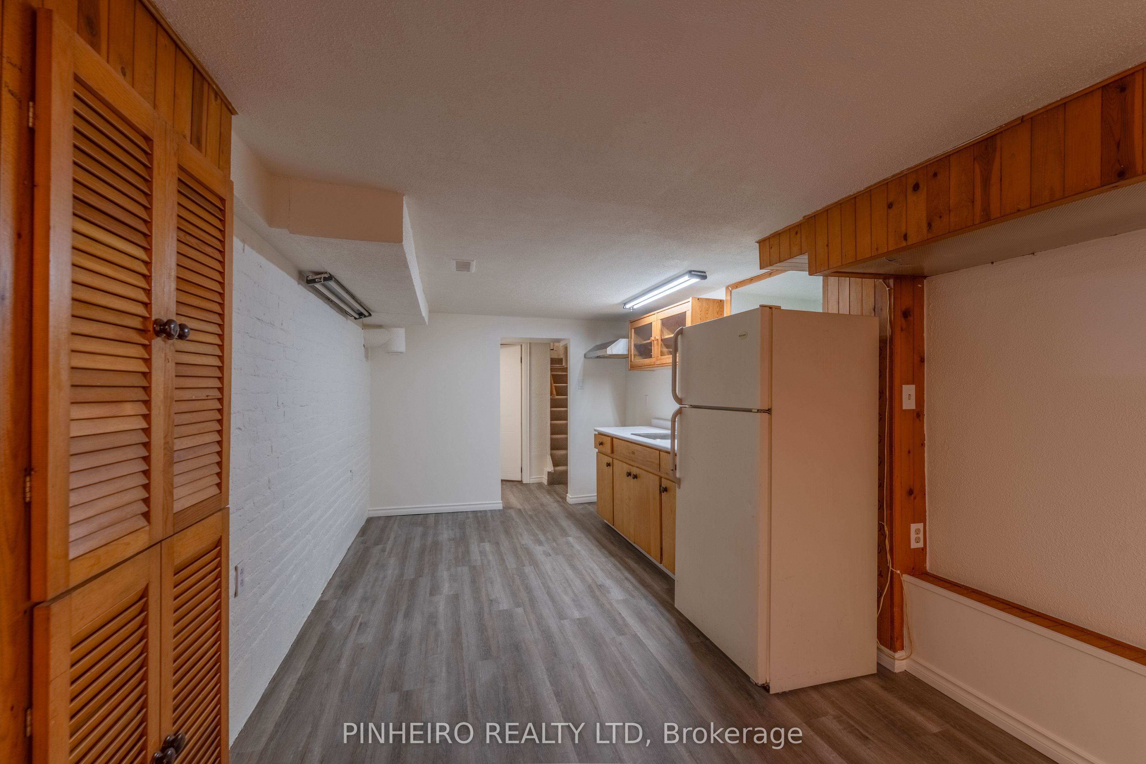 369 Hamilton Road Basement, London East, ON N5Z 1R6 photo 4