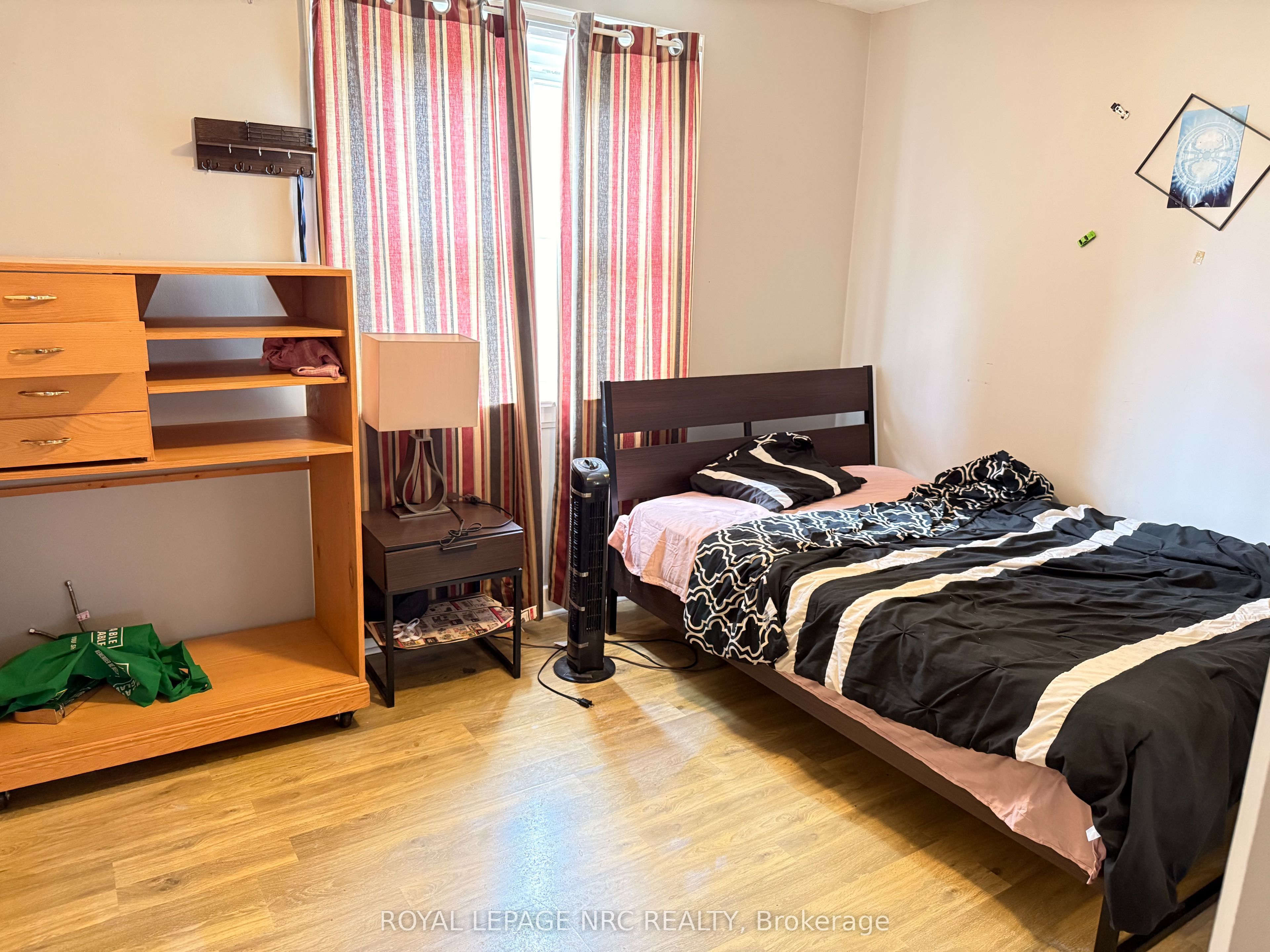 5583 BYNG Avenue, Niagara Falls, ON L2G 5C6 photo 3