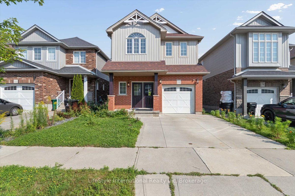 242 Moorlands Crescent, Kitchener, ON N2P 0C4