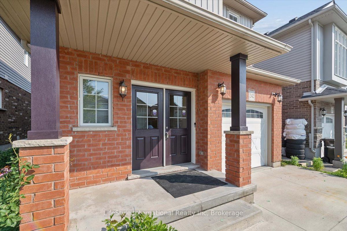 242 Moorlands Crescent, Kitchener, ON N2P 0C4 photo 4