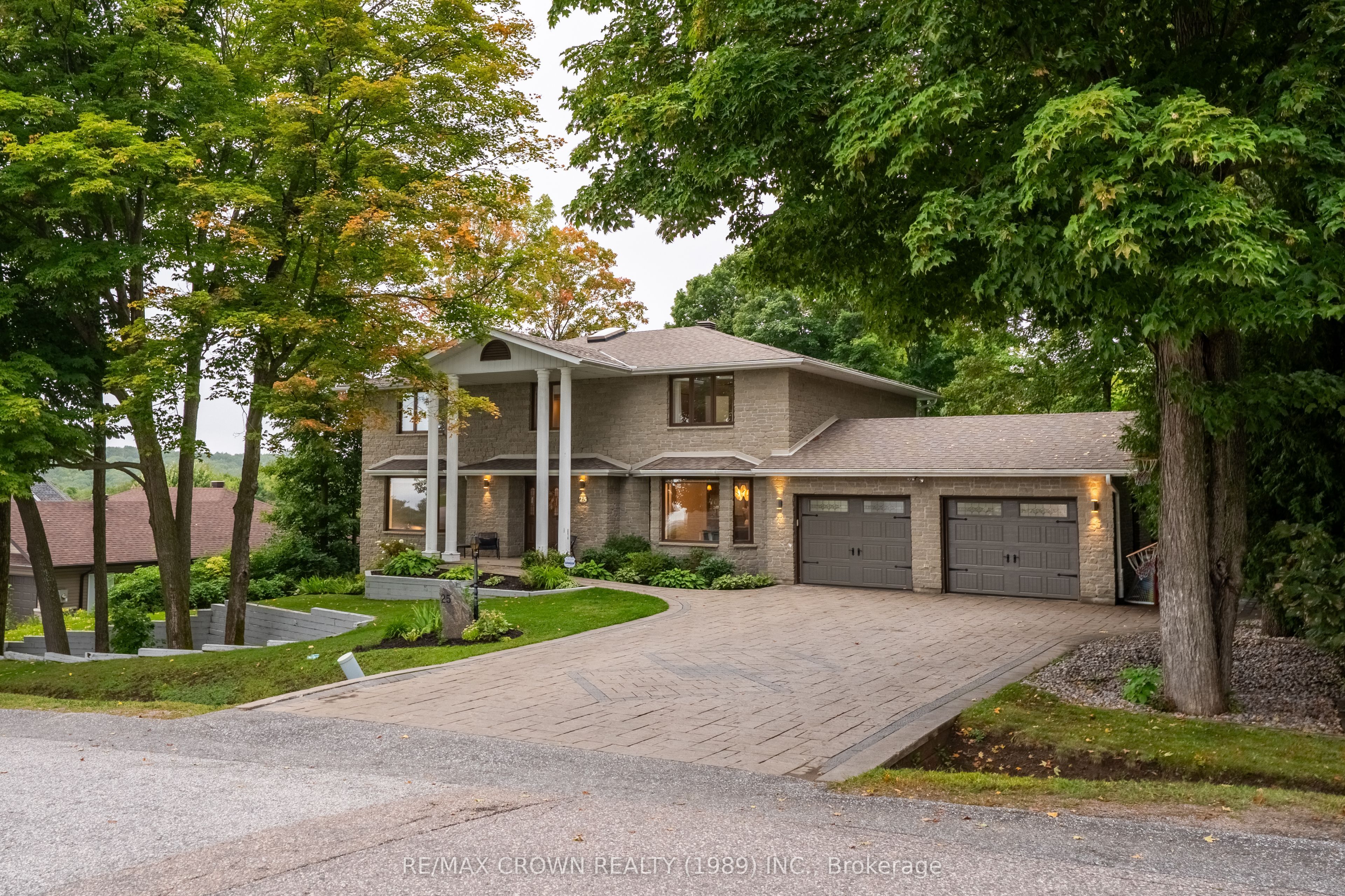 25 Mapleview Place, North Bay, ON P1C 1N7