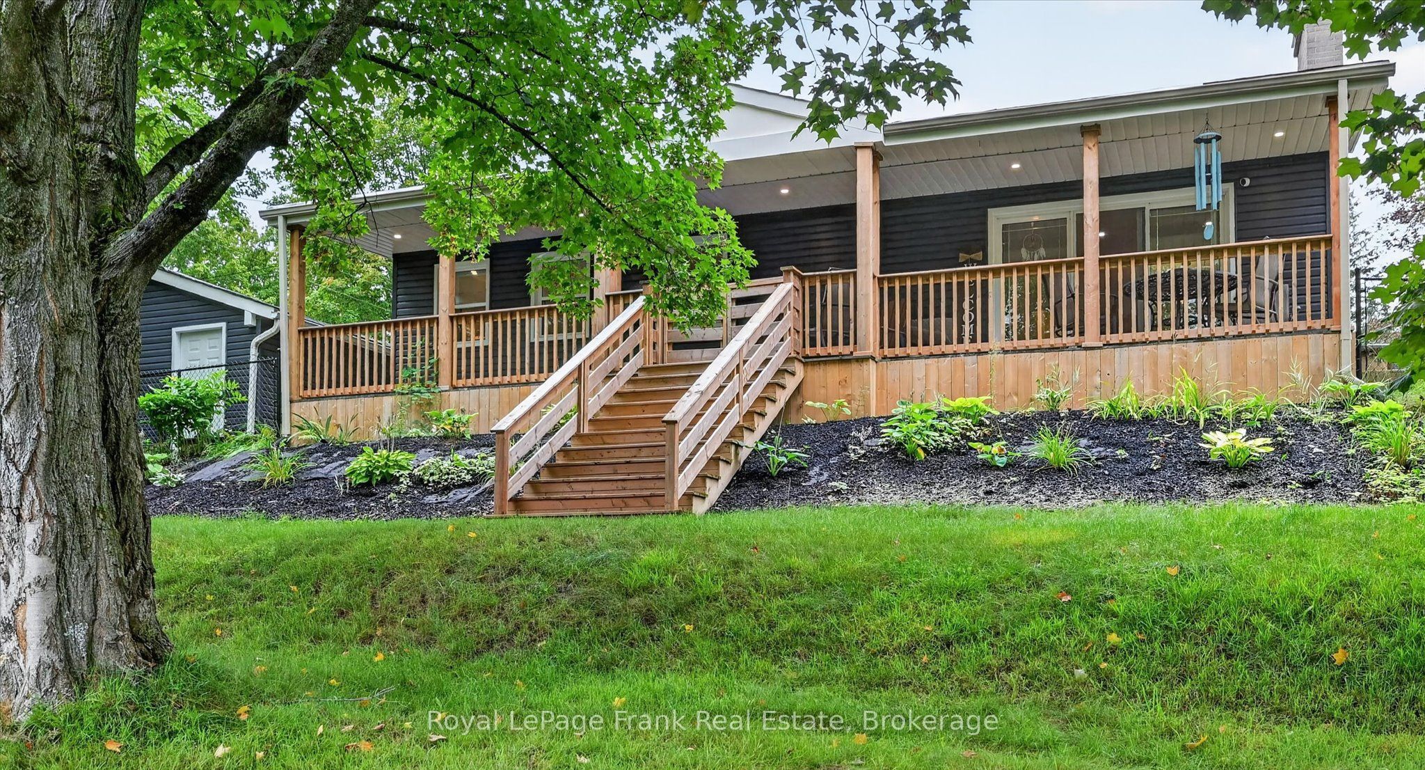 878 Valleyview Drive, Peterborough, ON K9J 6R1 photo 3