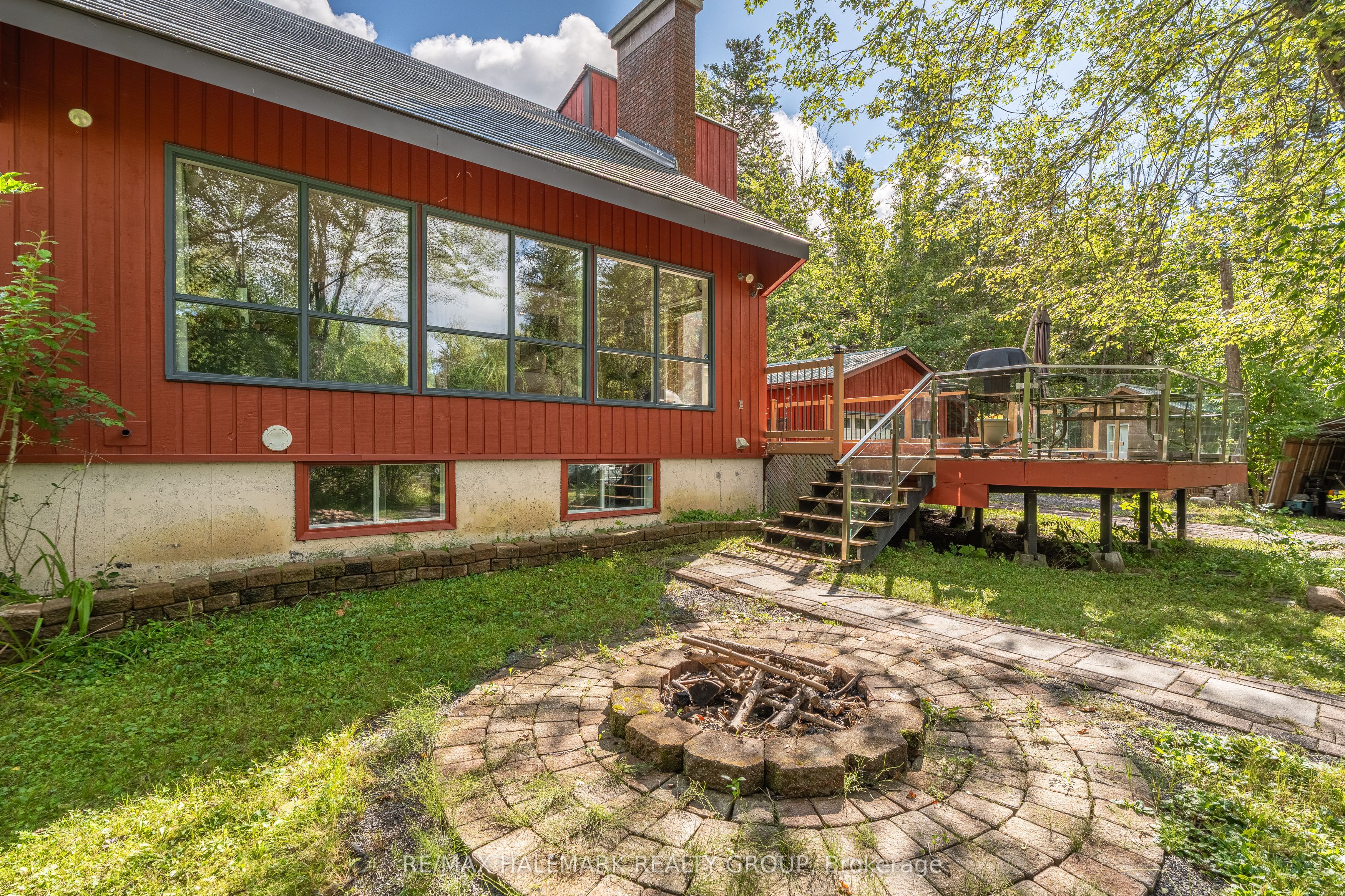 201 Moorhead Drive, Carp - Dunrobin - Huntley - Fitzroy and Area, ON K0A 1X0 photo 4