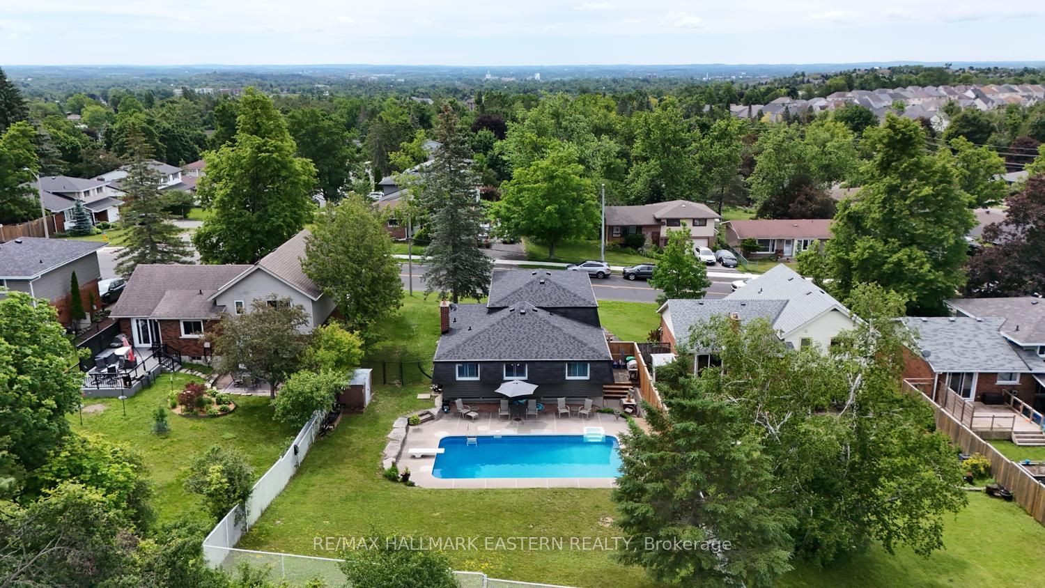 1000 Cumberland Avenue, Peterborough, ON K9H 7B2 photo 3