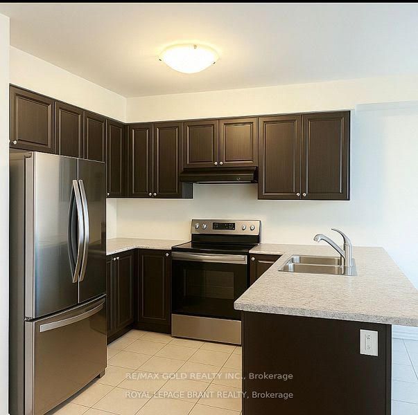 11 Amos Avenue, Brantford, ON N3T 0V4 photo 3