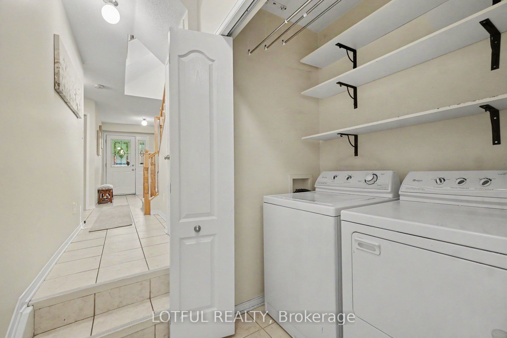 68 Metropole Private, Westboro - Hampton Park, ON K1Z 1G1 photo 4