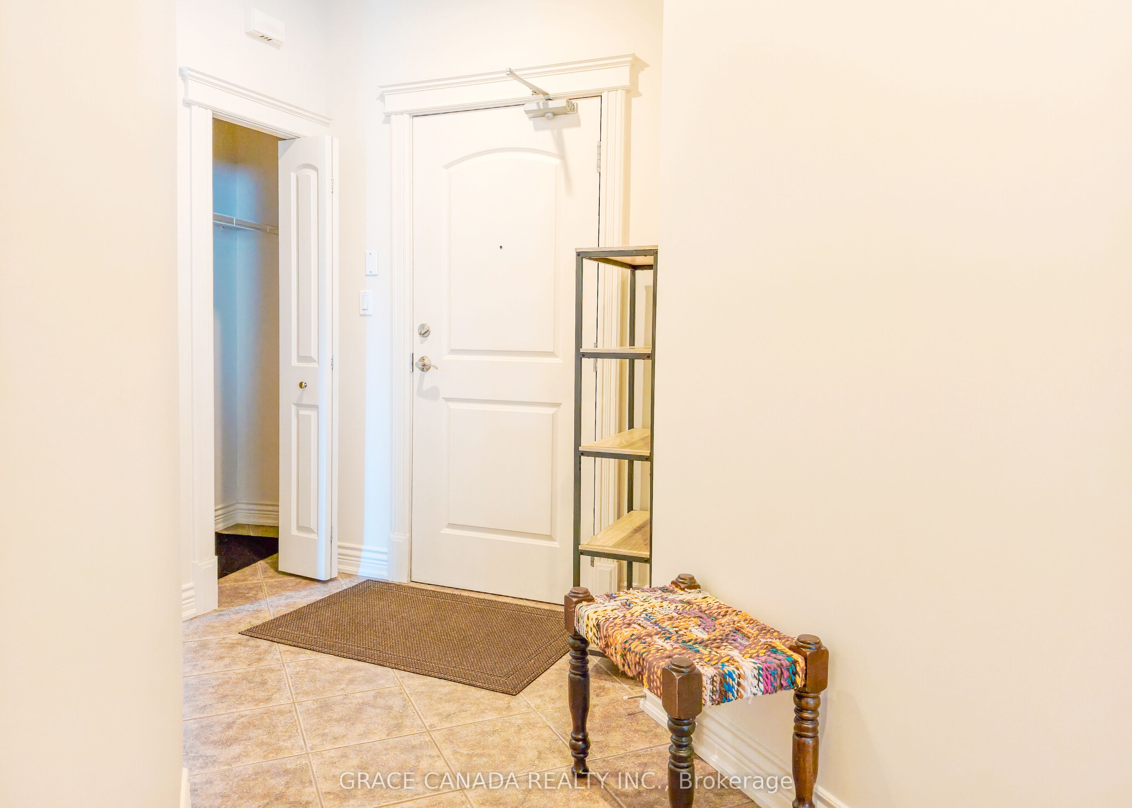 1225 Riverside Drive W 308, Windsor, ON N9A 0A2 photo 5