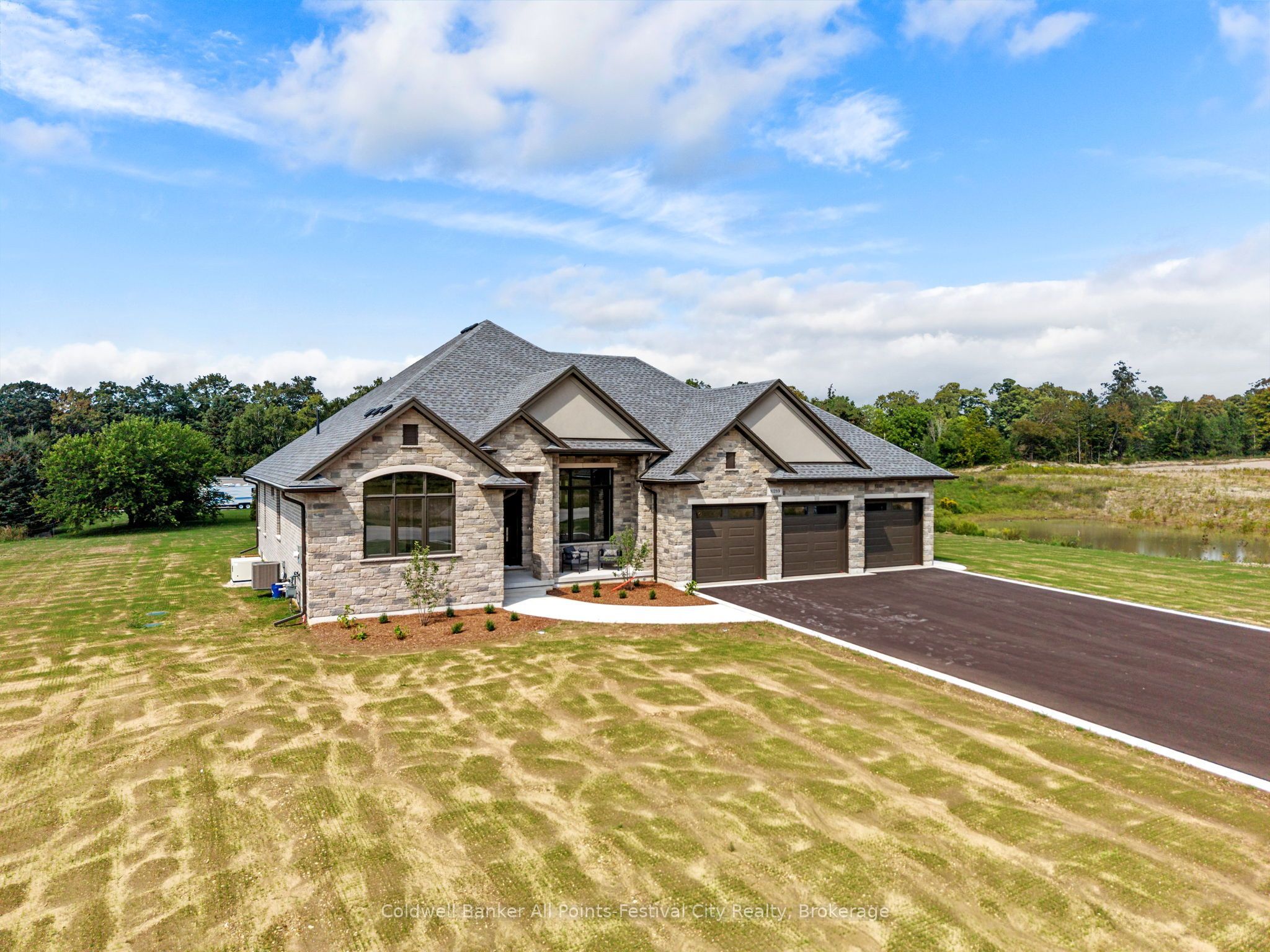 81289 Fern Drive, Ashfield-Colborne-Wawanosh, ON N7A 3X8 photo 2