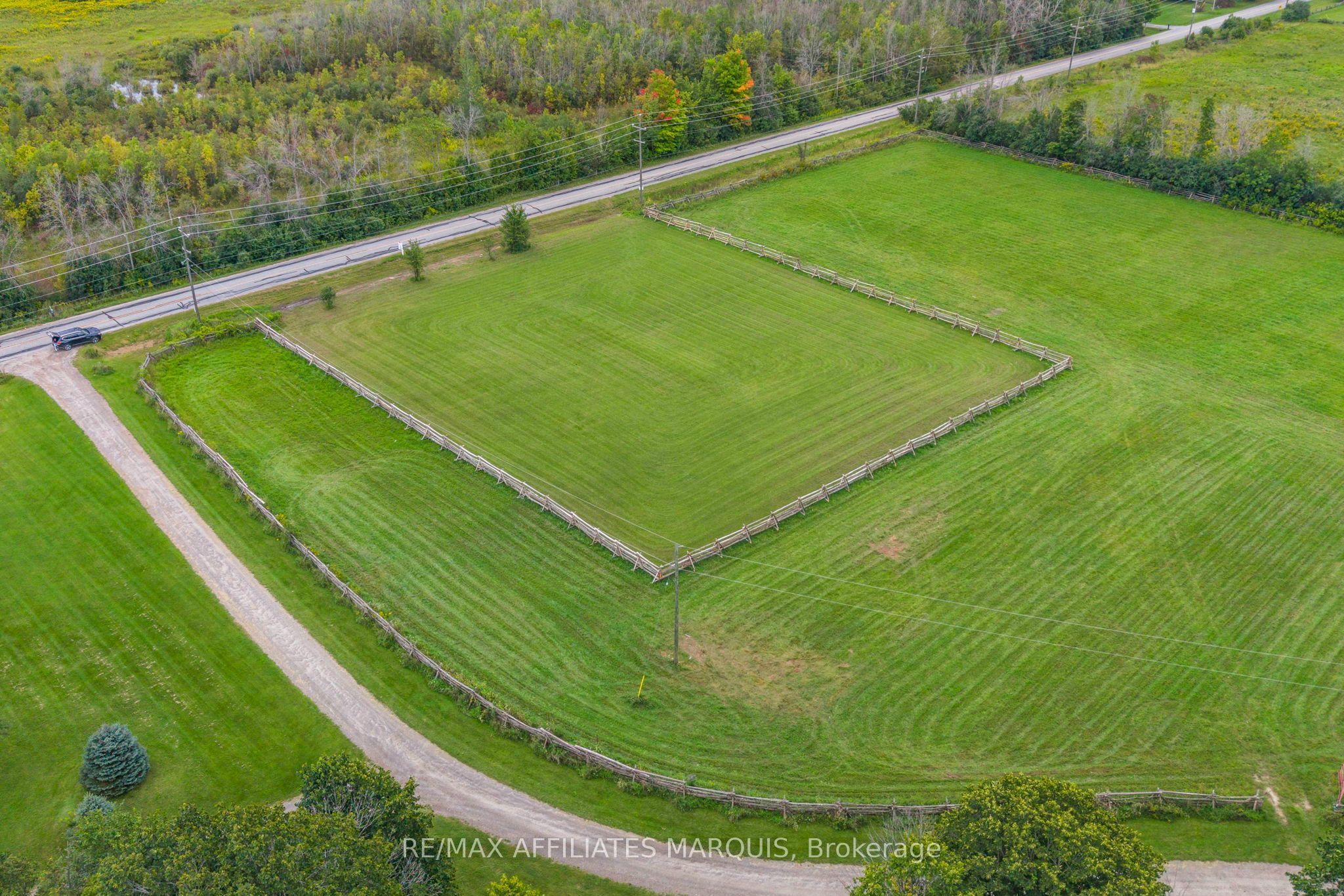 102 Bay Road, Rideau Lakes, ON K0G 1L0