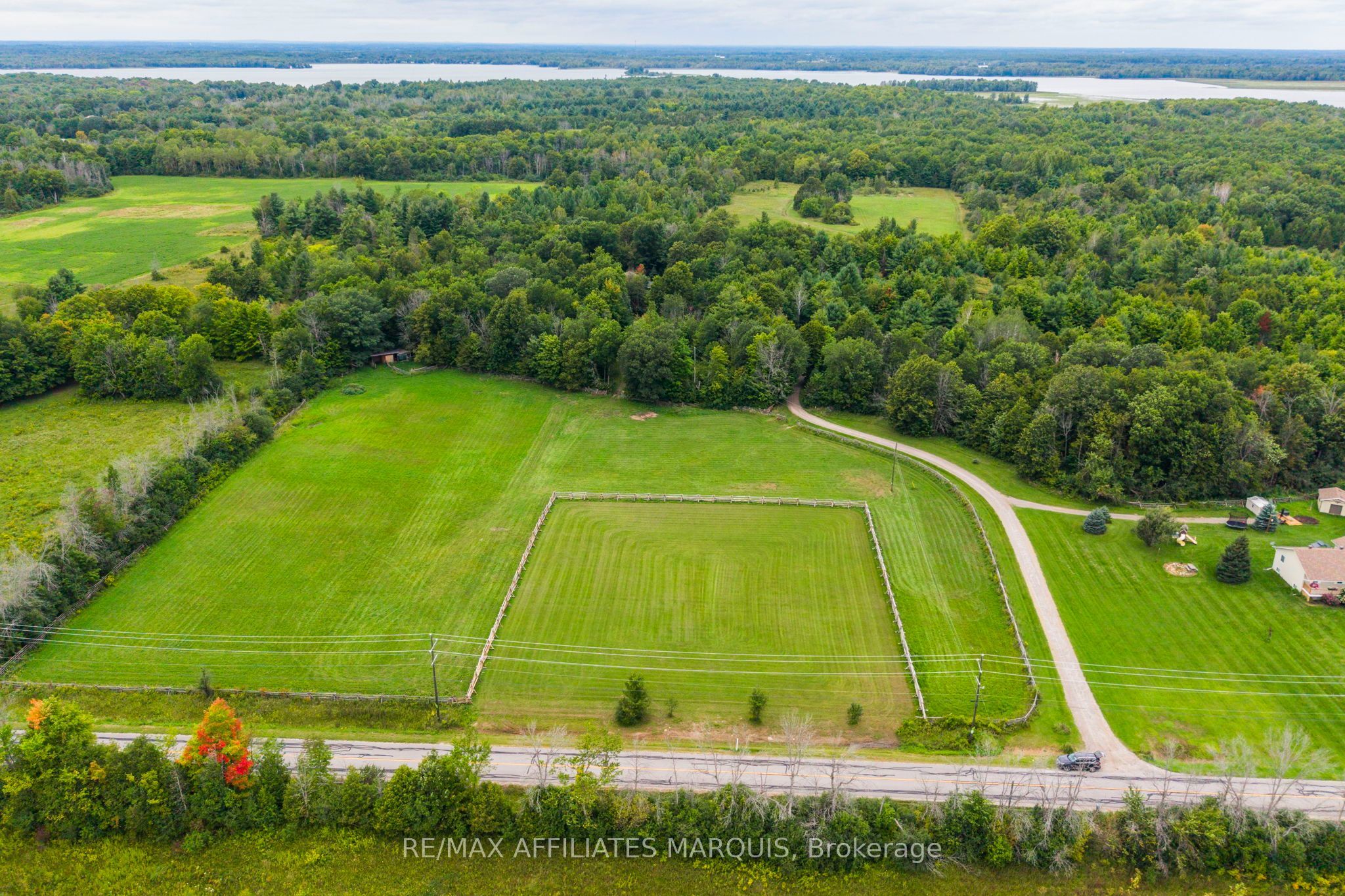 102 Bay Road, Rideau Lakes, ON K0G 1L0 photo 2
