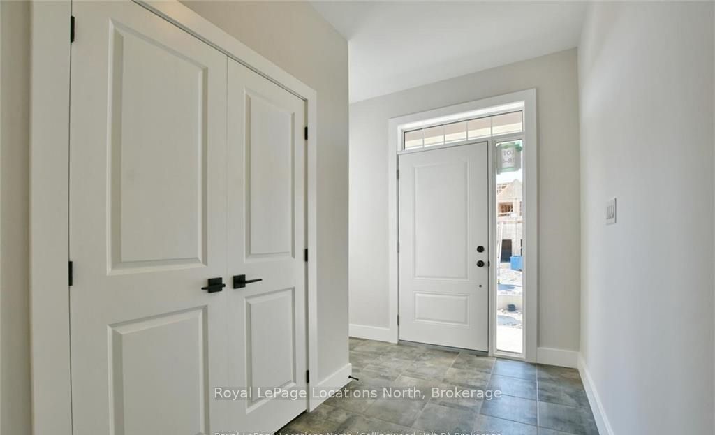 183 Courtland Street, Blue Mountains, ON L9Y 0Y5 photo 3