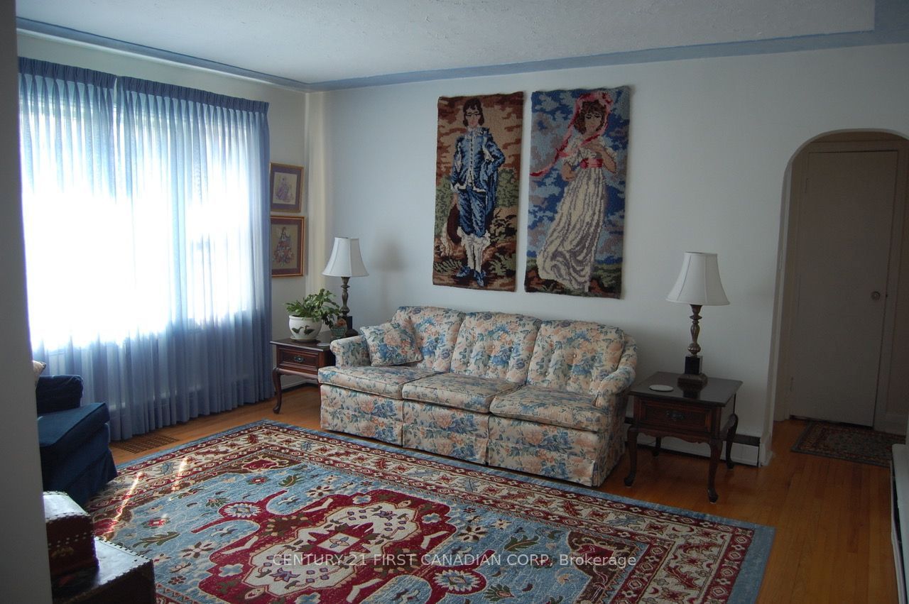 166 Foster Avenue, London North, ON N6H 2L1 photo 5