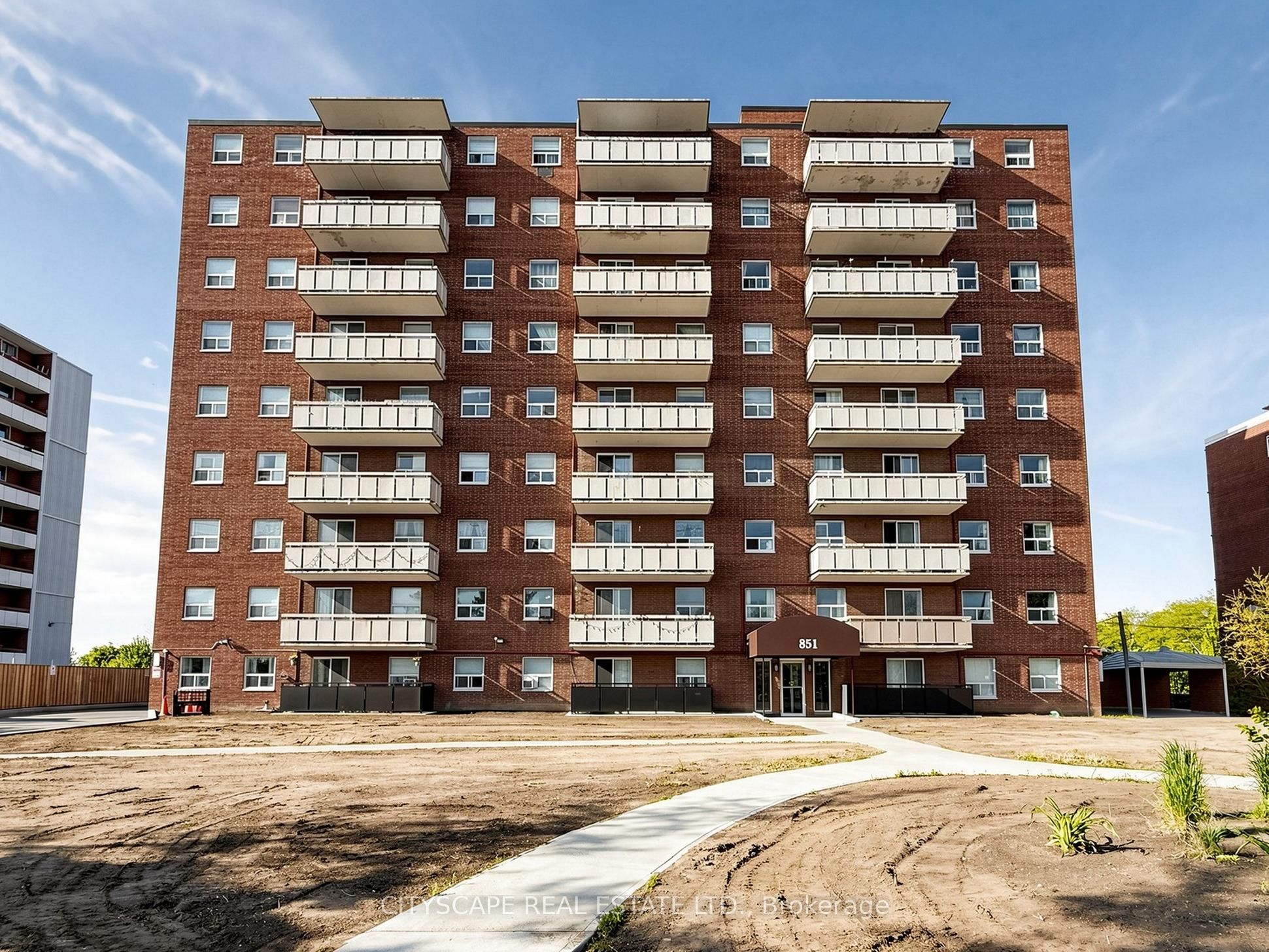 851 Queenston Road 708, Hamilton, ON L8G 1B4 photo 2