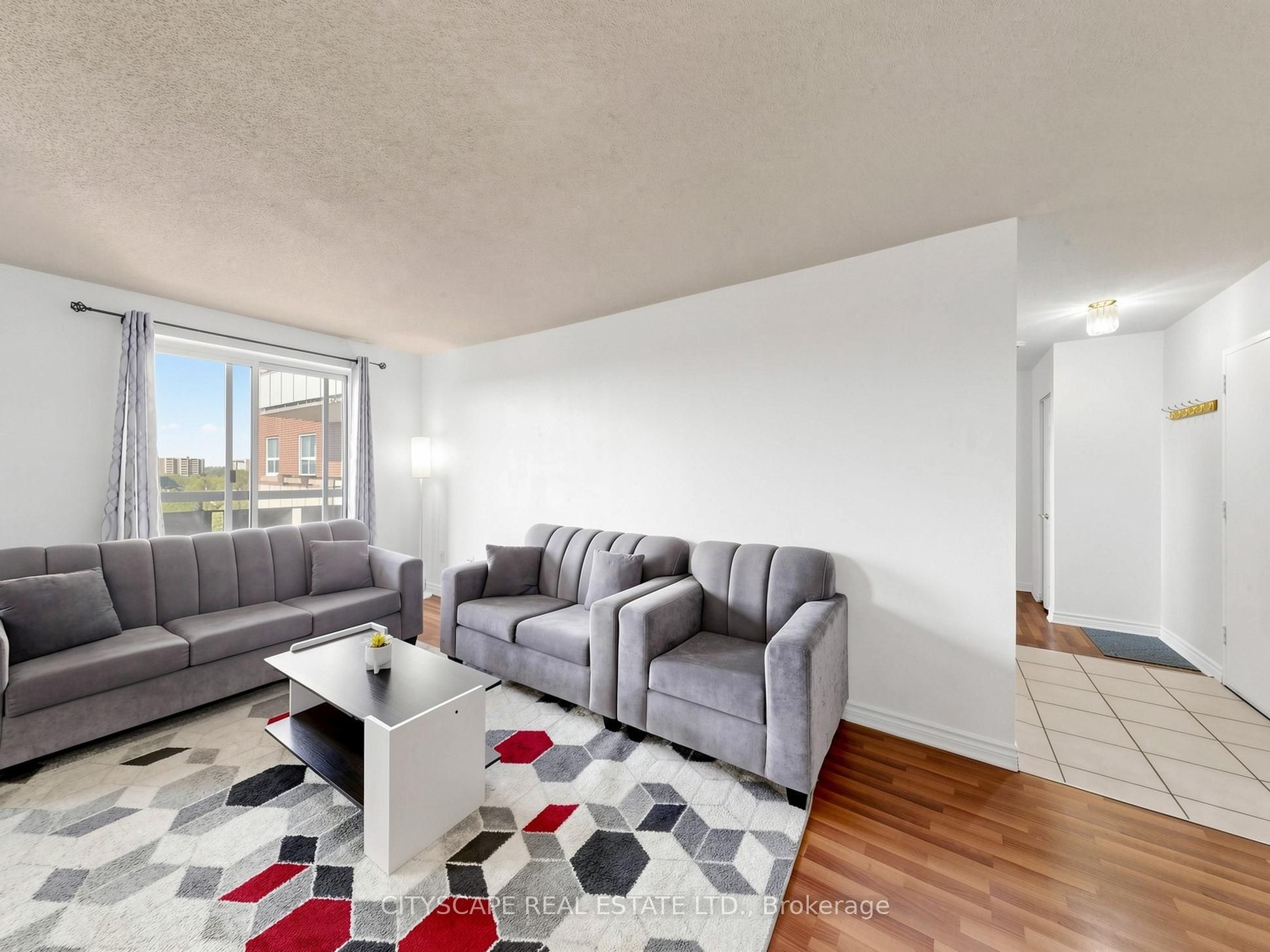 851 Queenston Road 708, Hamilton, ON L8G 1B4 photo 5