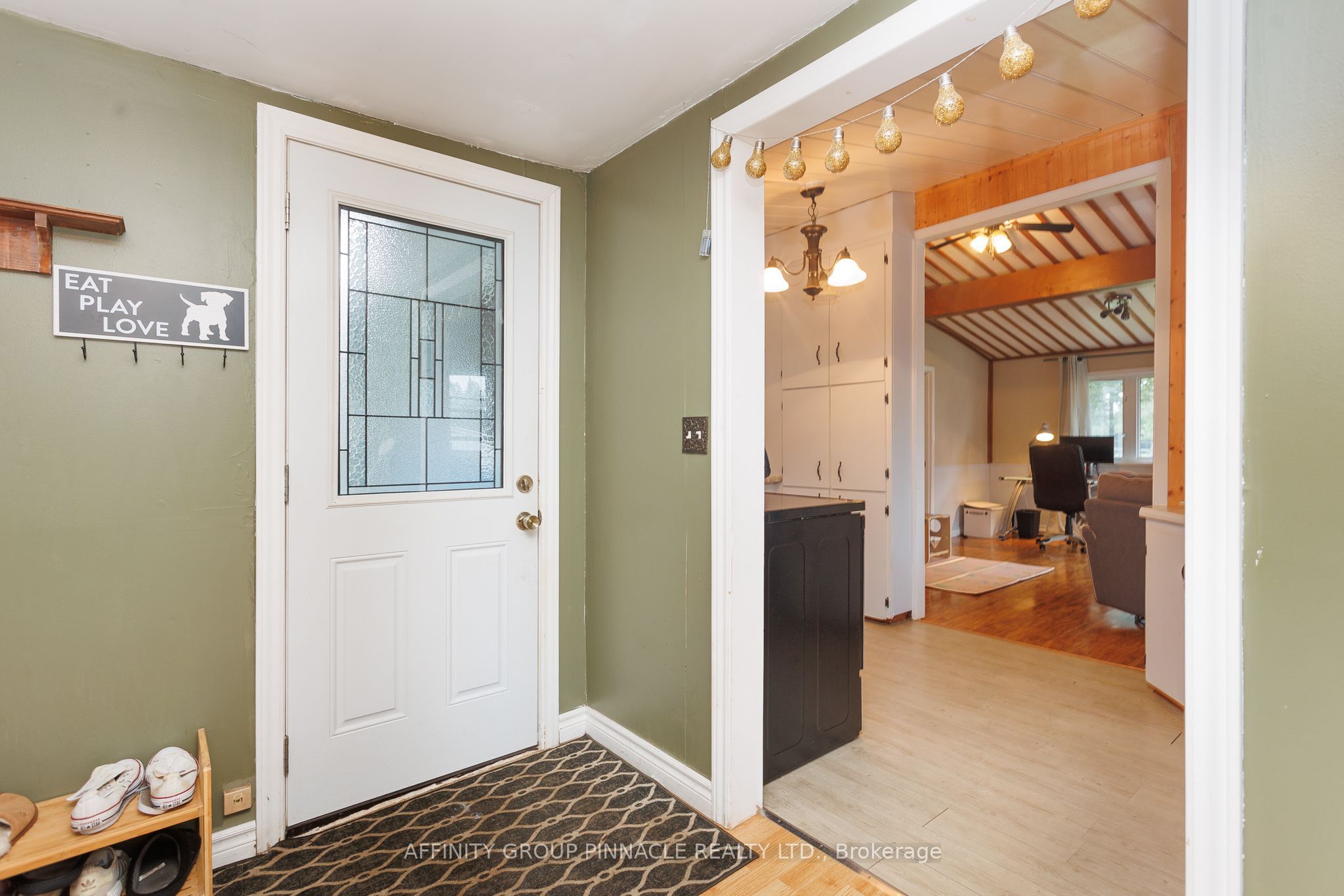 124 Cameron Drive, Kawartha Lakes, ON K0M 1G0 photo 4