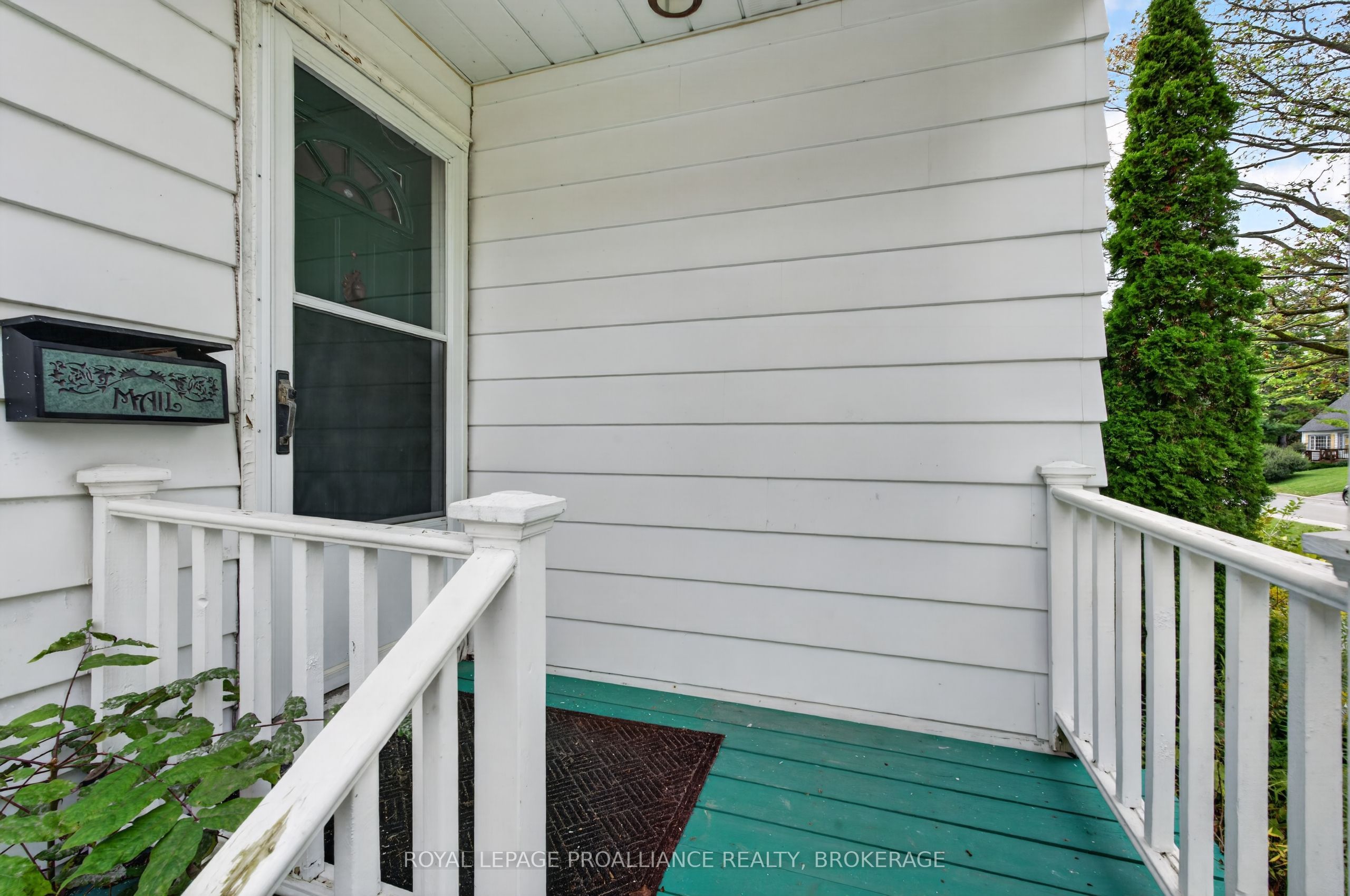 364 Glengarry Road, Kingston, ON K7M 3K2 photo 3