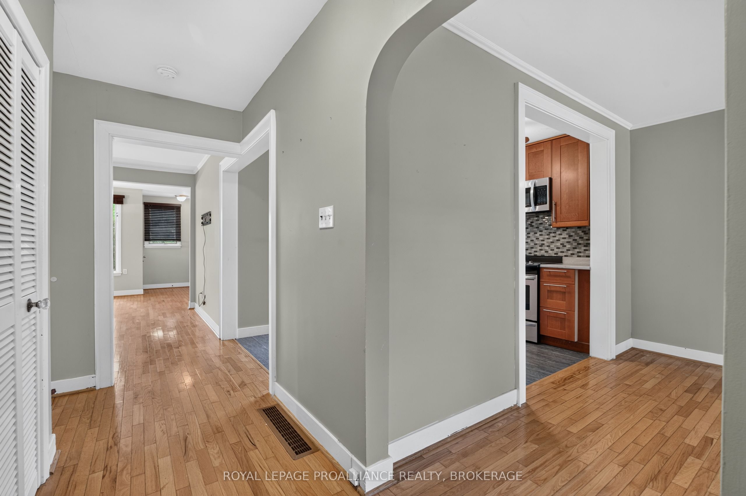 364 Glengarry Road, Kingston, ON K7M 3K2 photo 5