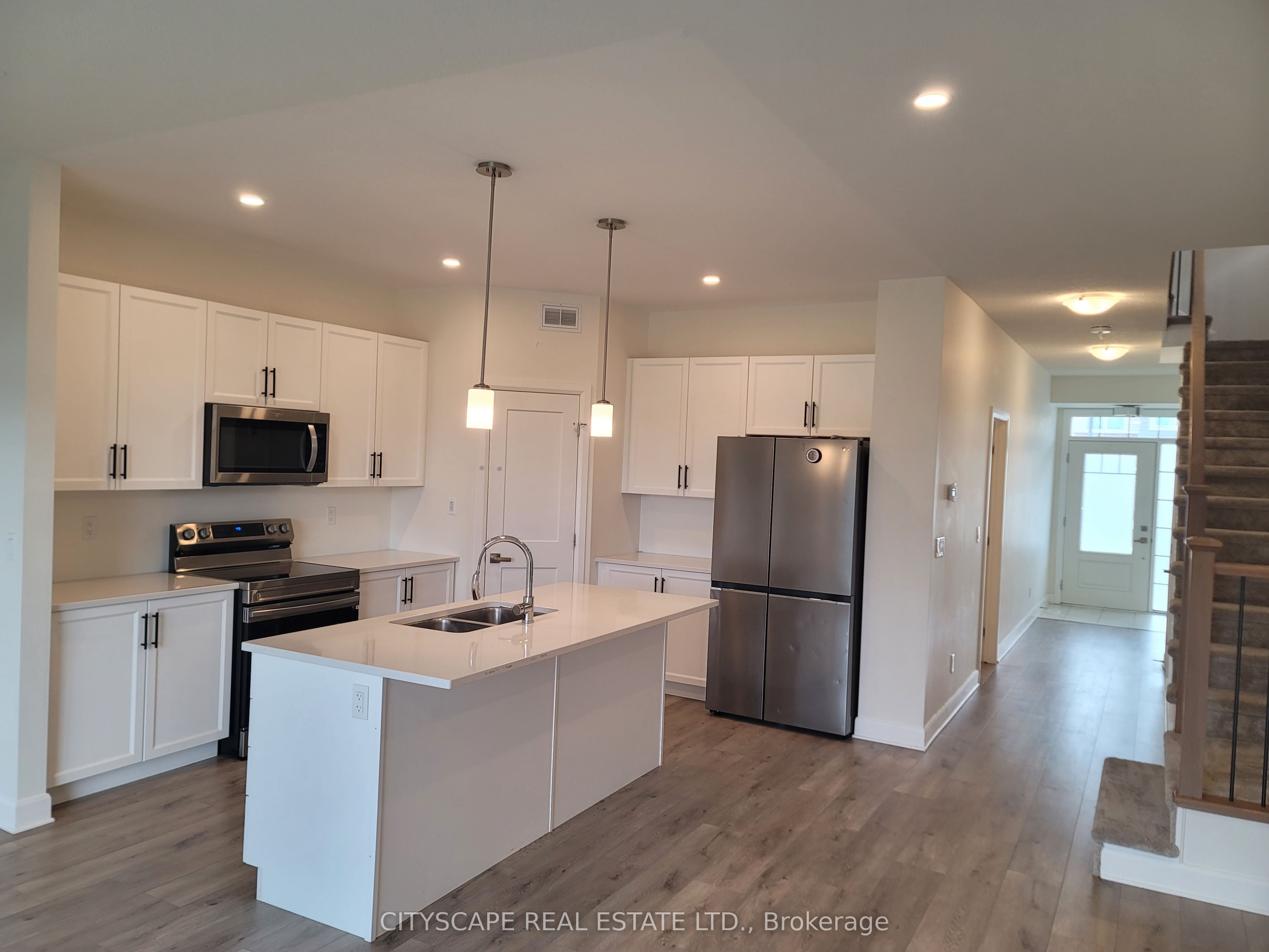326 Buckthorn Drive, Kingston, ON K7P 0S1 photo 3