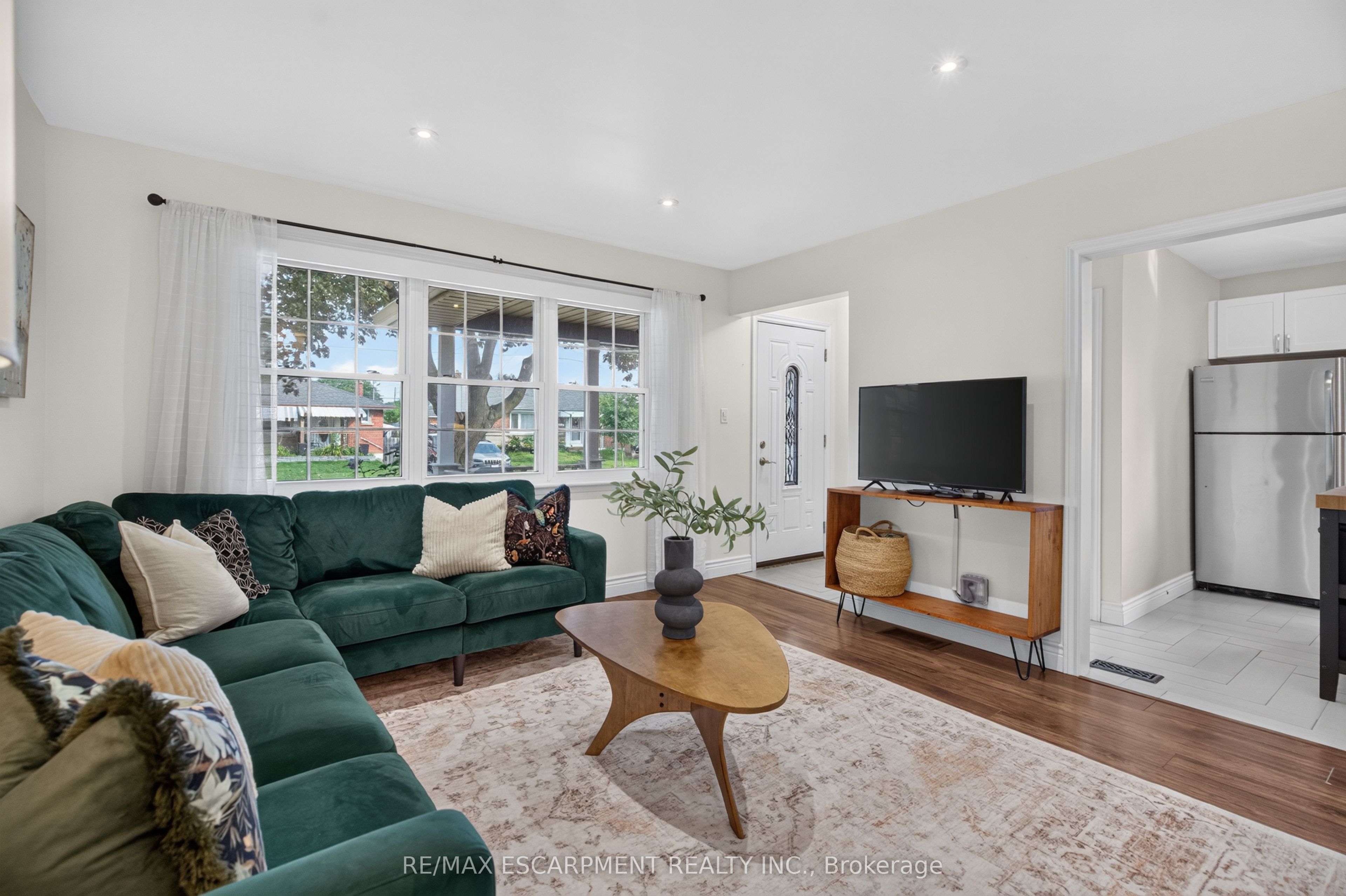 24 Castlefield Drive, Hamilton, ON L8T 3R2 photo 5