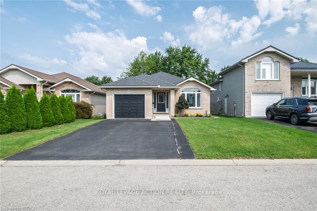 15 Landon Avenue, Norfolk, ON N3Y 5J8 photo 2