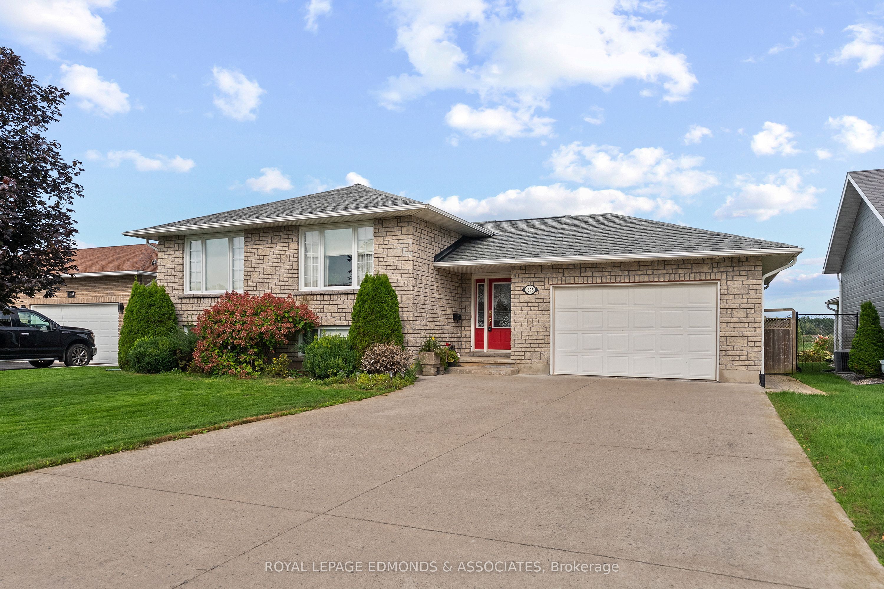 626 Moss Drive, Pembroke, ON K8A 8R7