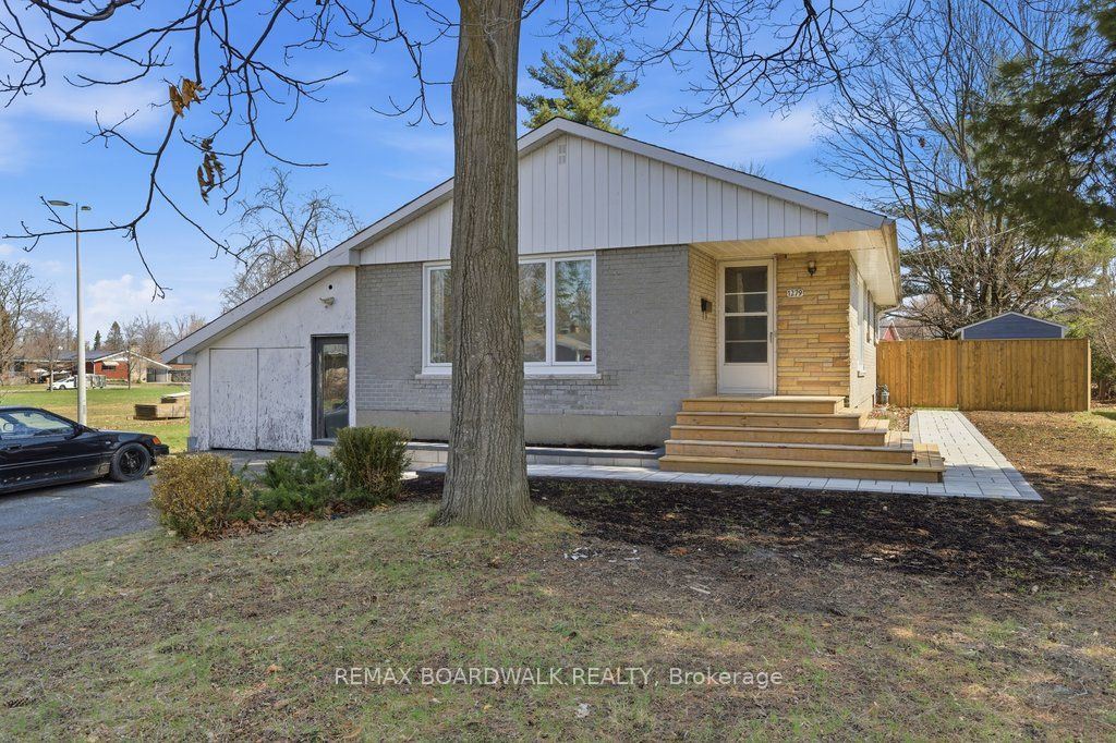 1279 Adirondack Drive, Parkway Park - Queensway Terrace S and Area, ON K2C 2V7 photo 3