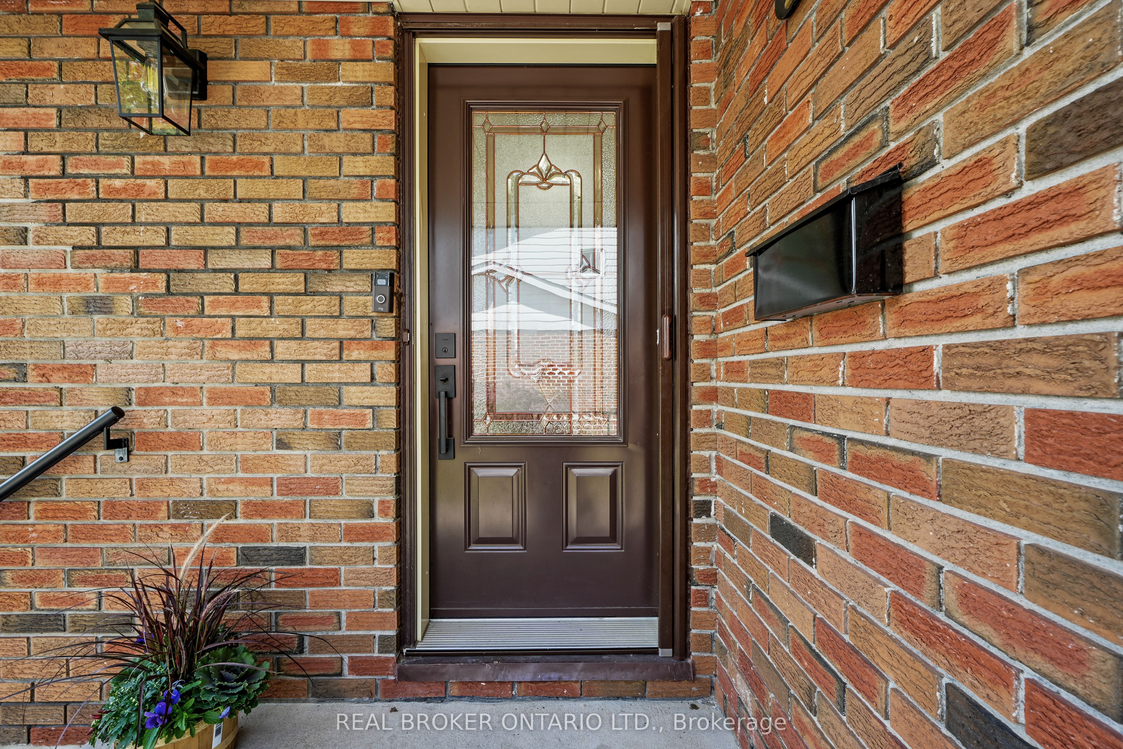 1311 Edmison Drive, Peterborough, ON K9H 6V2 photo 4