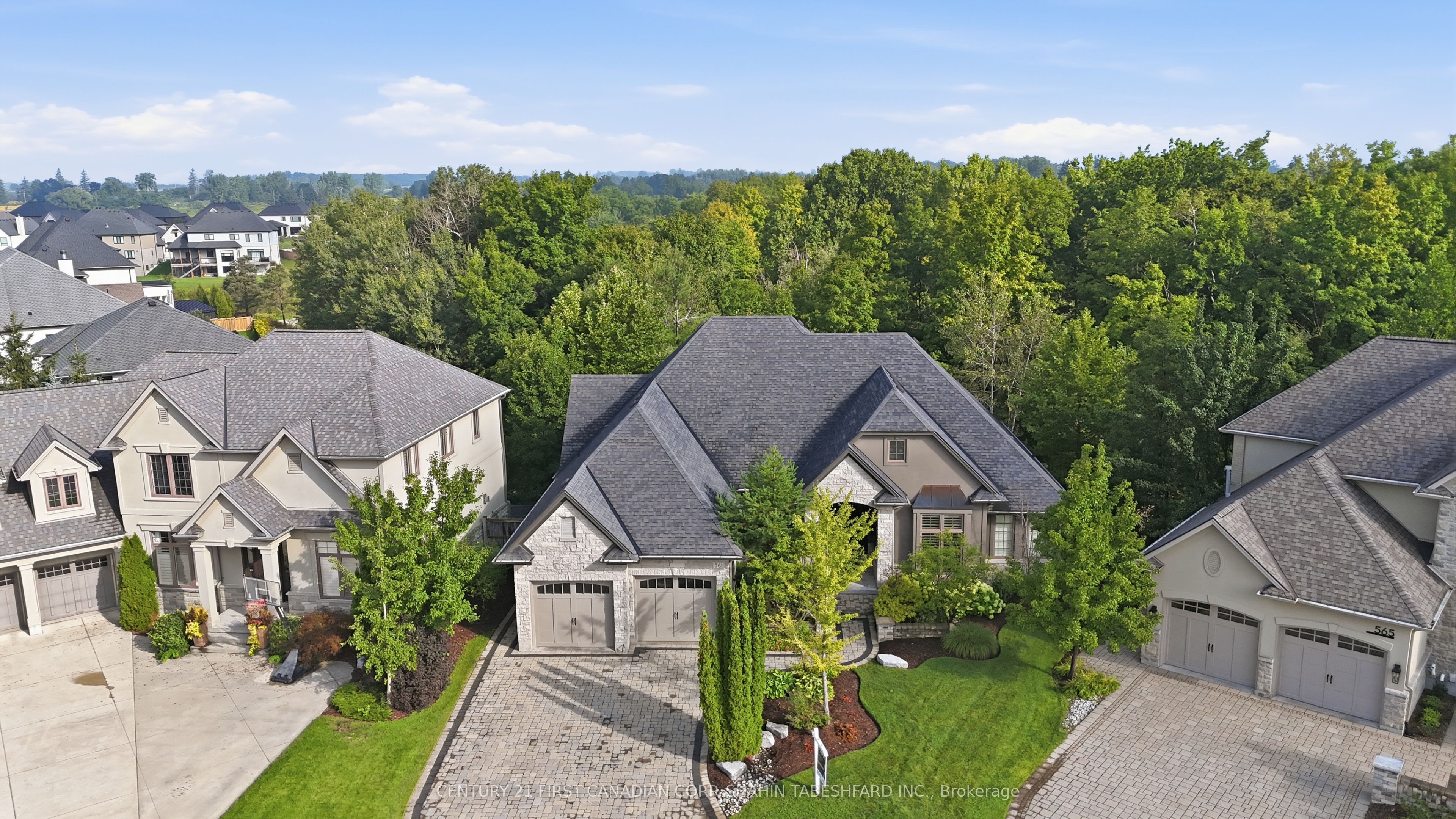 561 Eagletrace Drive, London North, ON N6G 0E8