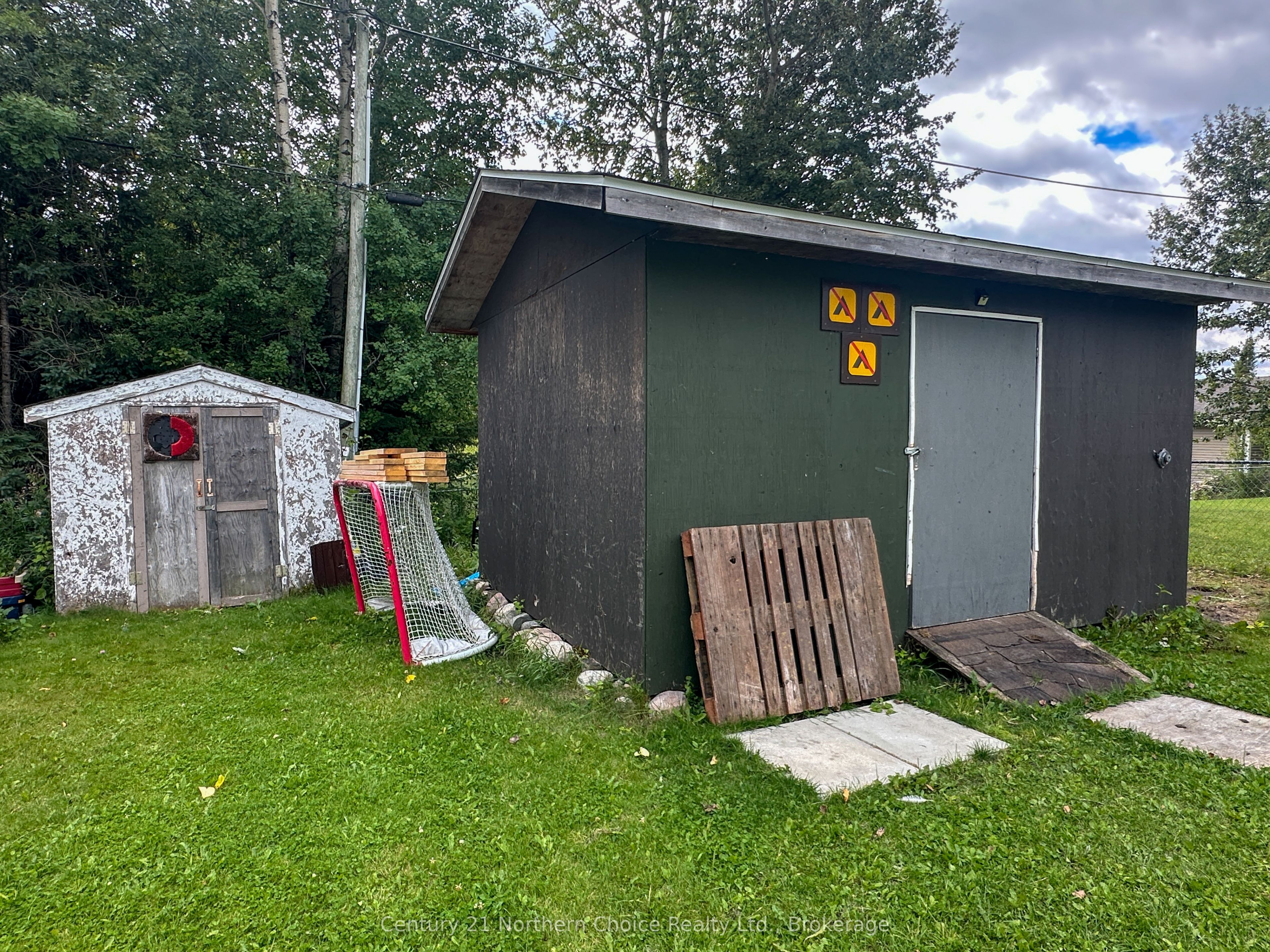 6 Oak Street, Ear Falls, ON P0V 1T0 photo 5