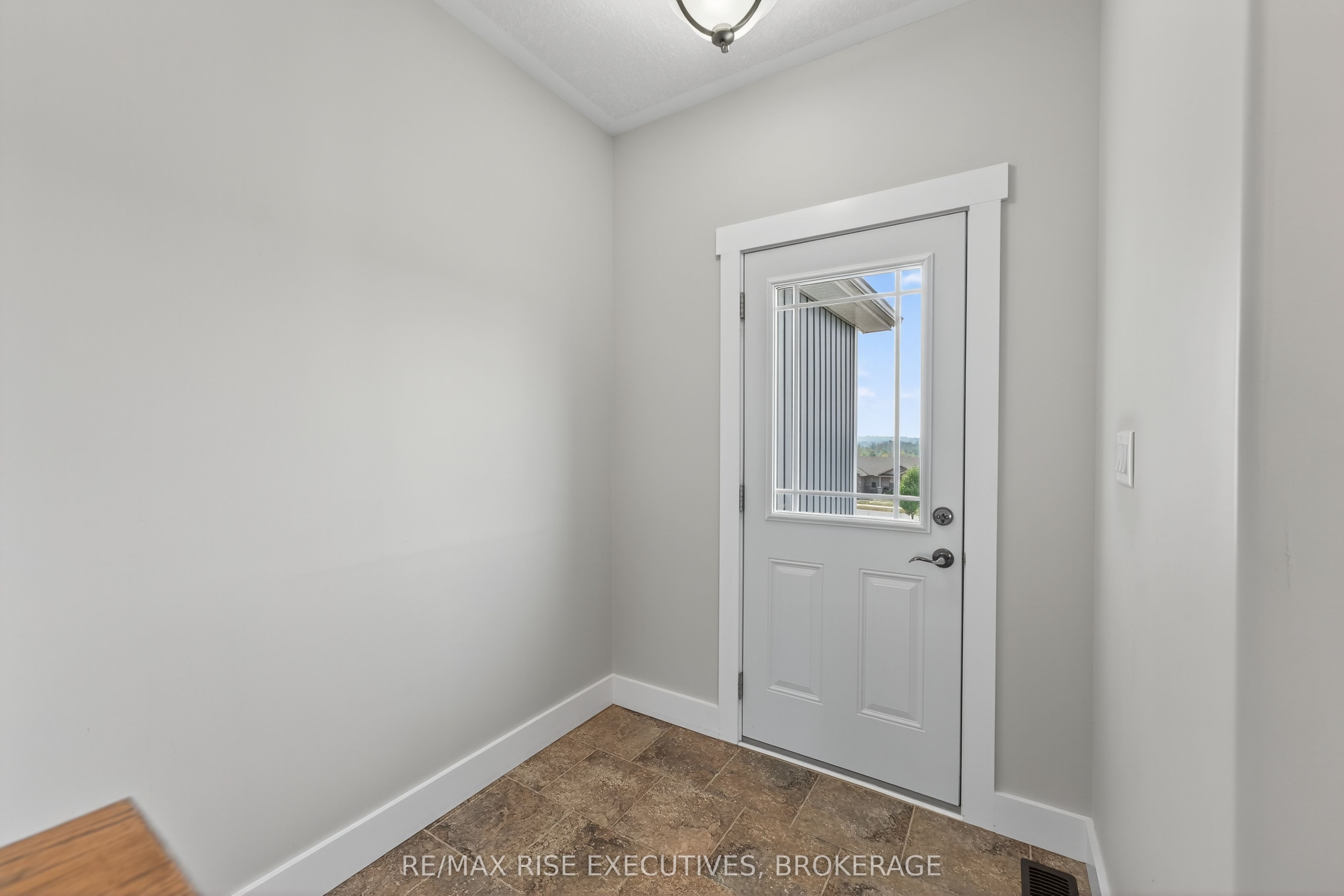 131 Morgan Drive, Frontenac, ON K0H 2T0 photo 5