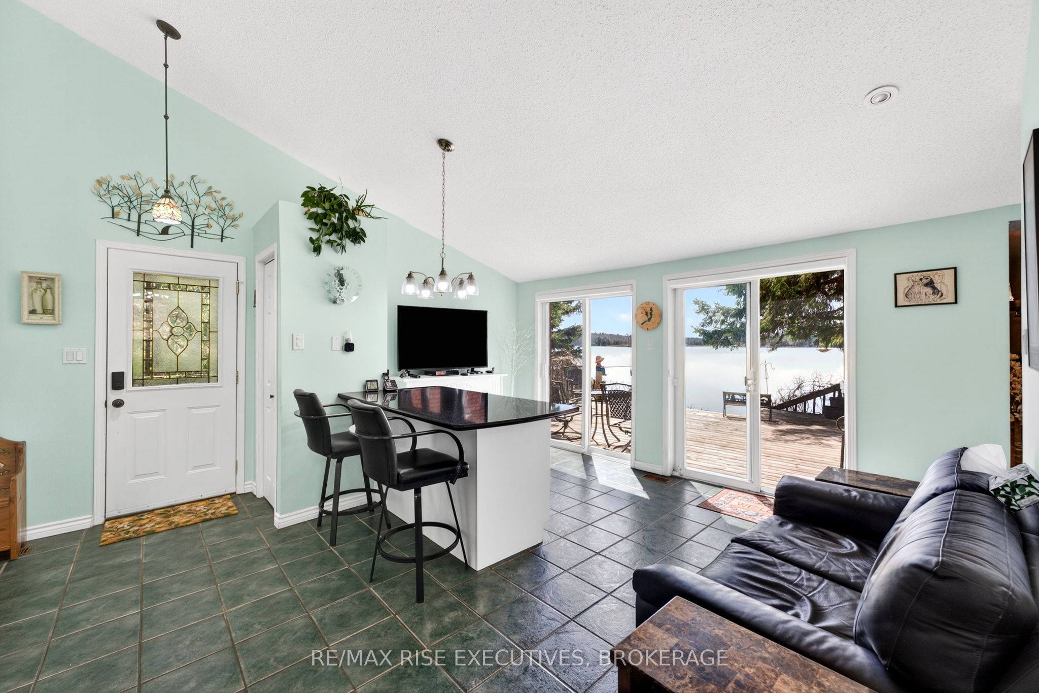 3481 Buck Point Lane, Frontenac, ON K0H 1X0 photo 5
