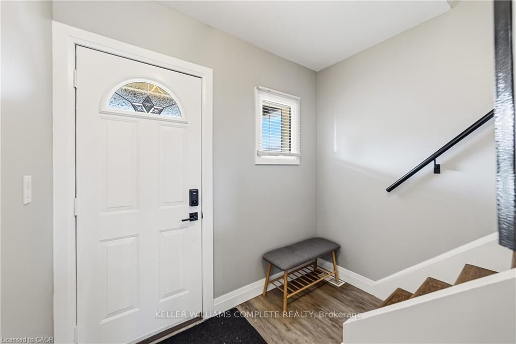 138 CAMERON Avenue N, Hamilton, ON L8H 4Z3 photo 4