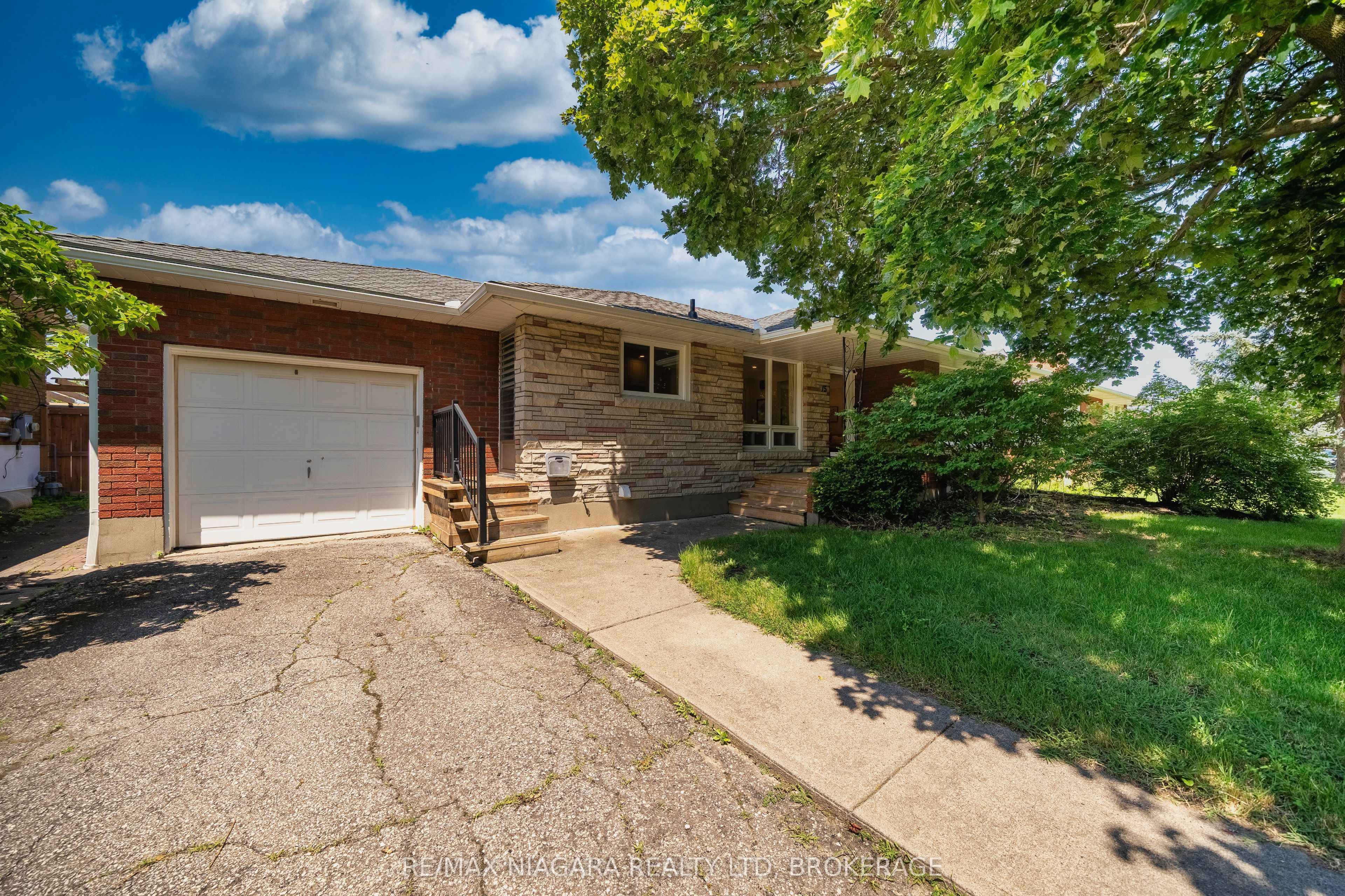 15 Springbank Drive, St. Catharines, ON L2S 2K1 photo 3
