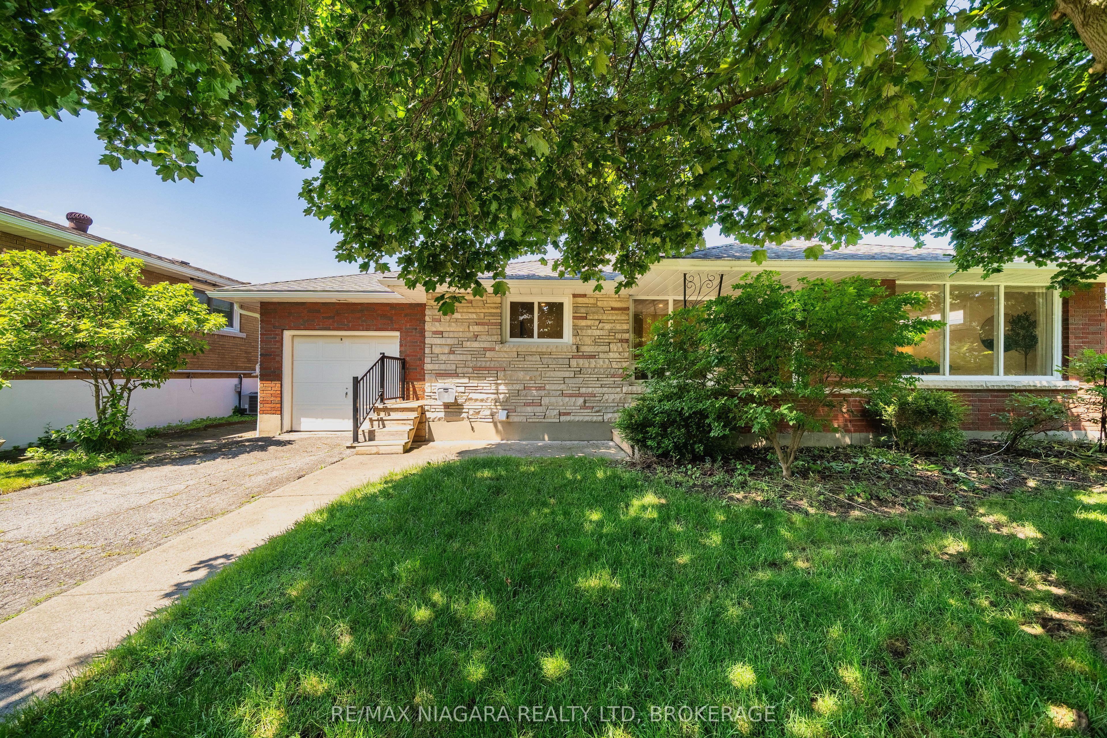 15 Springbank Drive, St. Catharines, ON L2S 2K1 photo 4