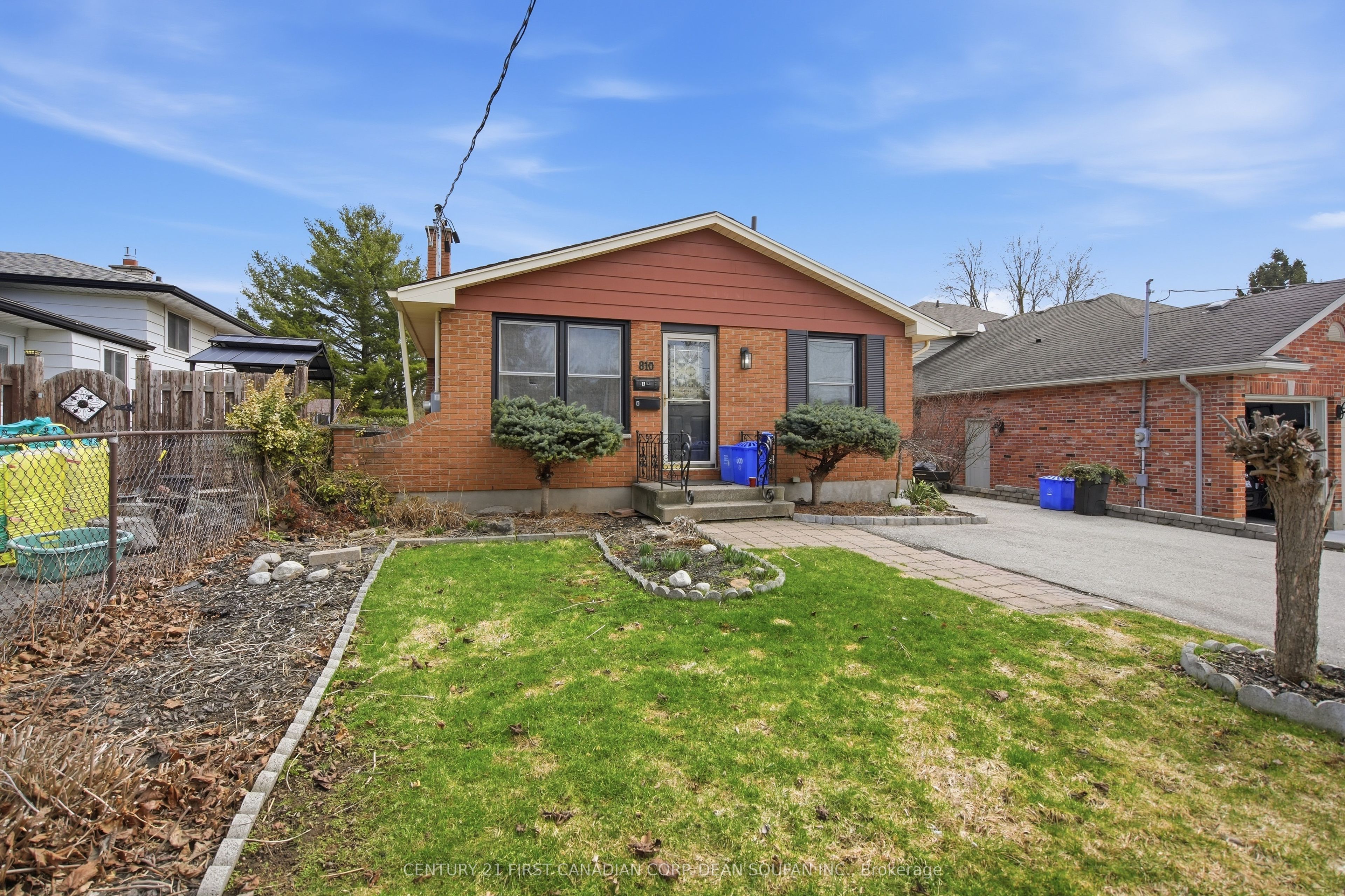 810 Easy Street, London South, ON N6C 4Z6 photo 2