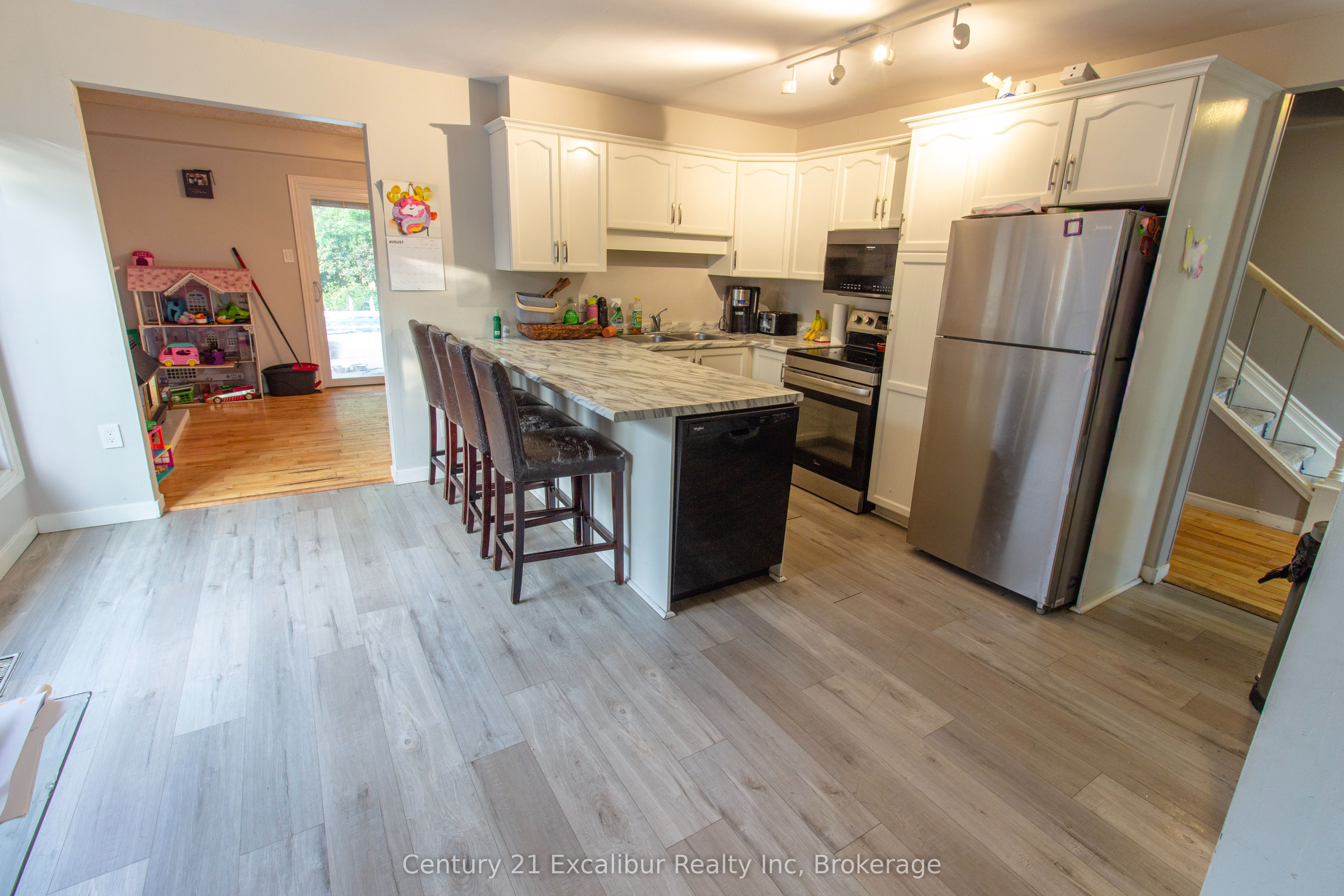 517 Shortreed Avenue, Centre Wellington, ON N1M 3H4 photo 3