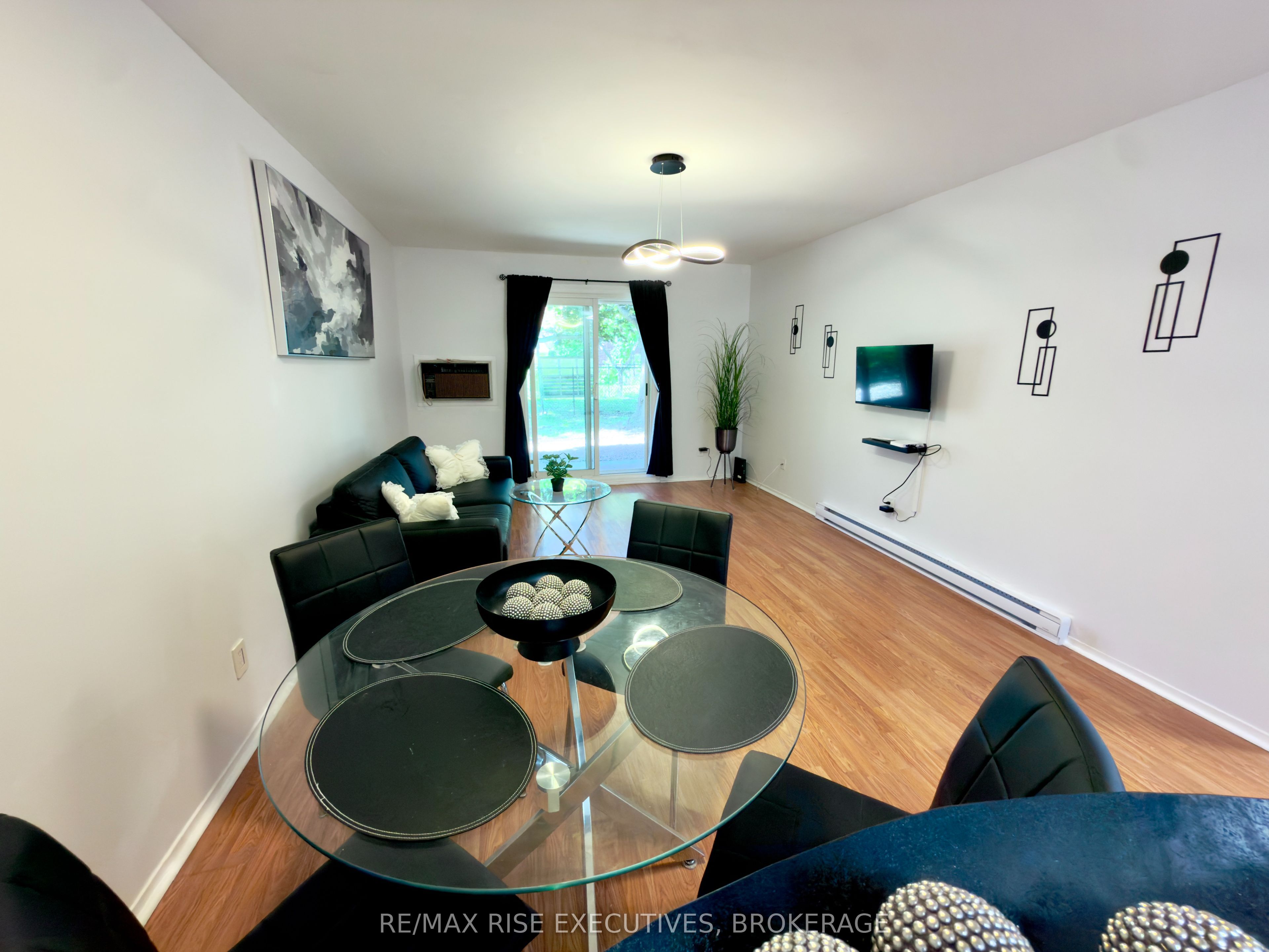573 Armstrong Road 101, Kingston, ON K7M 8J8 photo 4