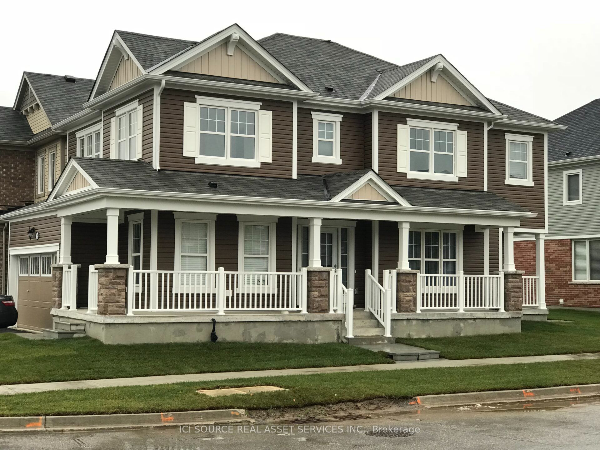 195 Seabrook Drive, Kitchener, ON N2R 0E7