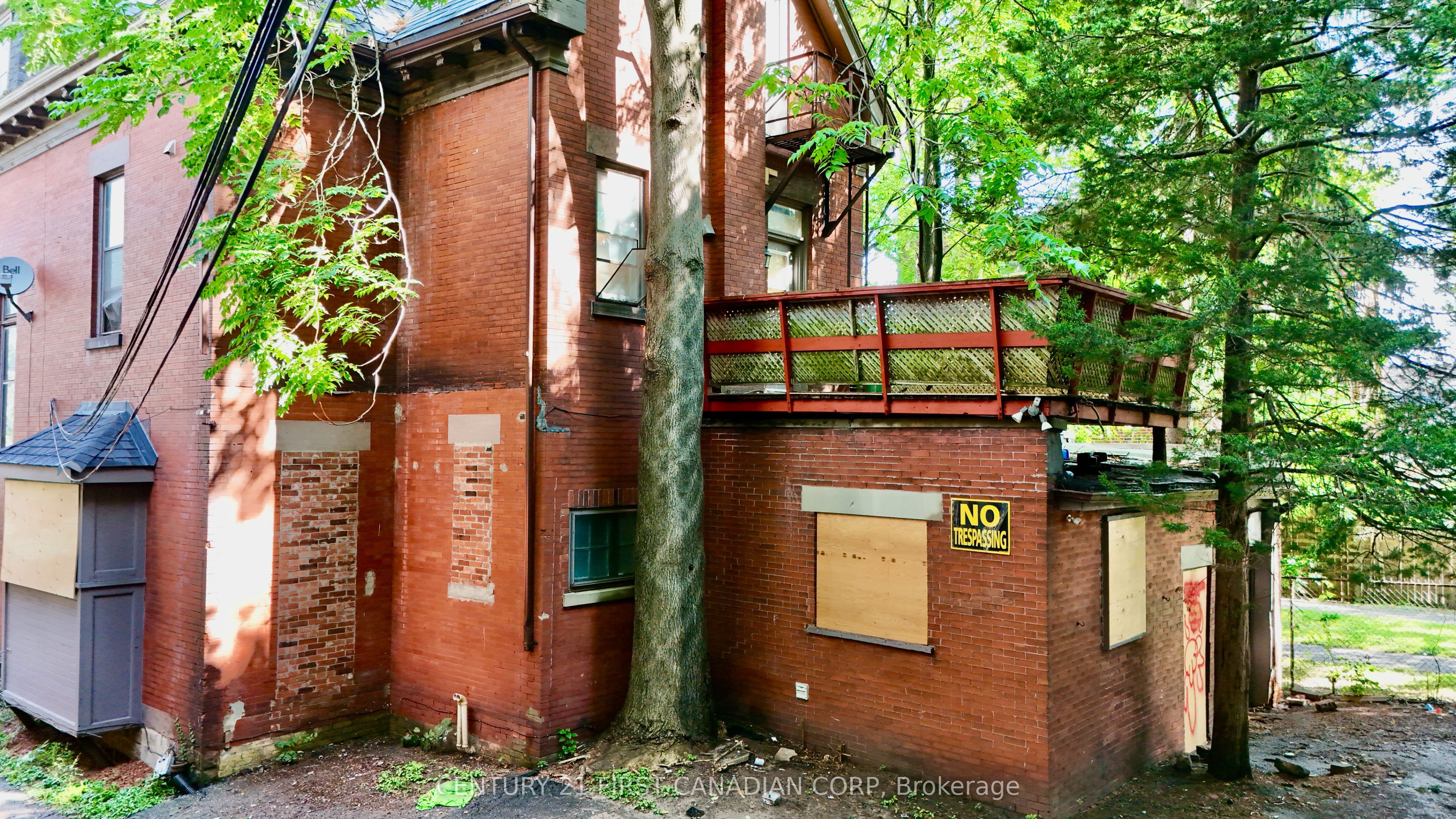 575 QUEENS Avenue, London East, ON N6B 1Y9 photo 3