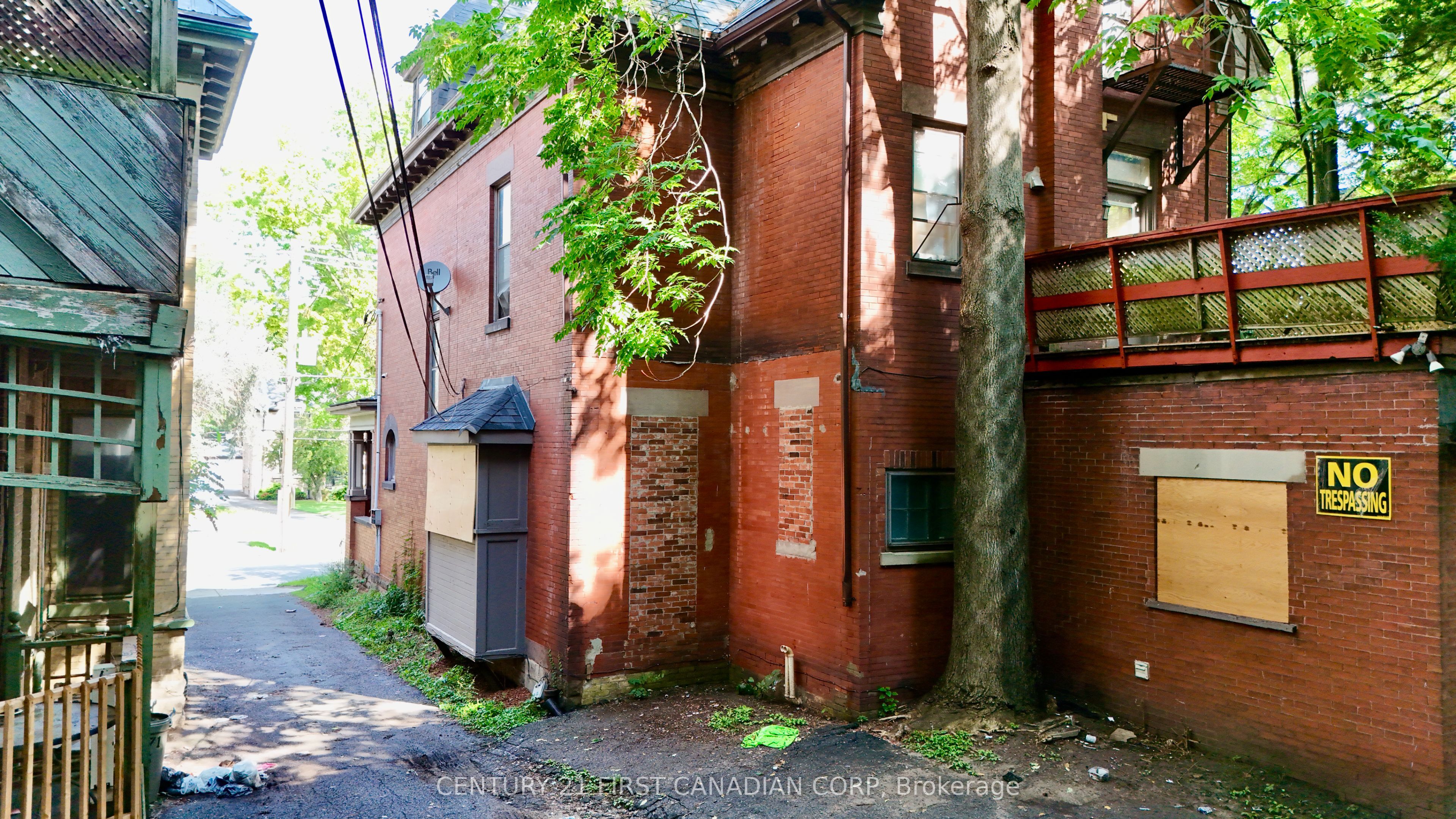 575 QUEENS Avenue, London East, ON N6B 1Y9 photo 4