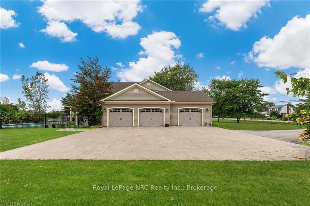 915 Queenston Road, Niagara-on-the-Lake, ON L0S 1J0 photo 5