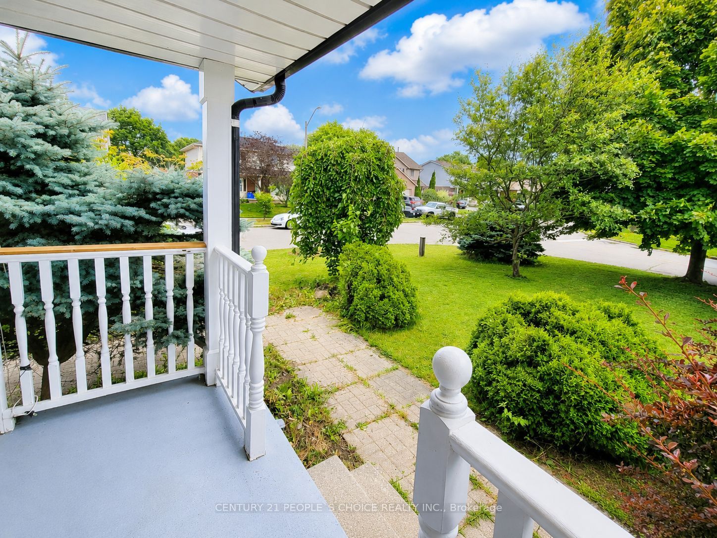 620 Settlersfield Court B, Waterloo, ON N2T 2K7 photo 4