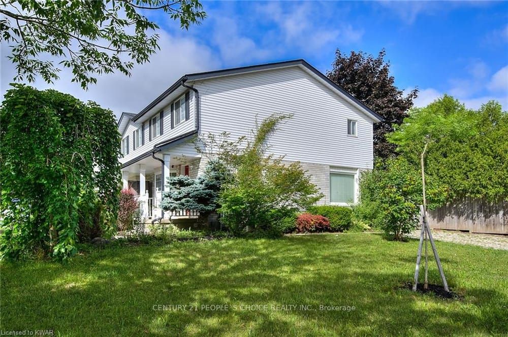 620 Settlersfield Court B, Waterloo, ON N2T 2K7 photo 5