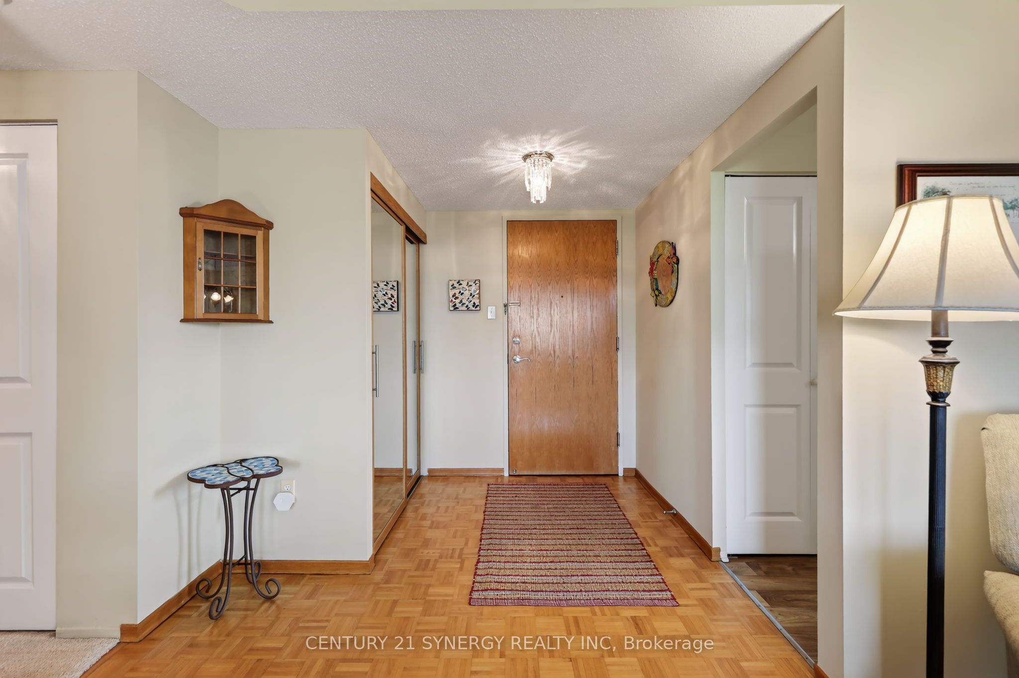 2759 Carousel Crescent 704, Blossom Park - Airport and Area, ON K1T 2N5 photo 5