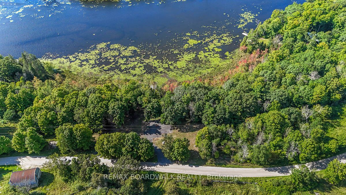 790 Ennis Road, Tay Valley, ON K0G 1A0