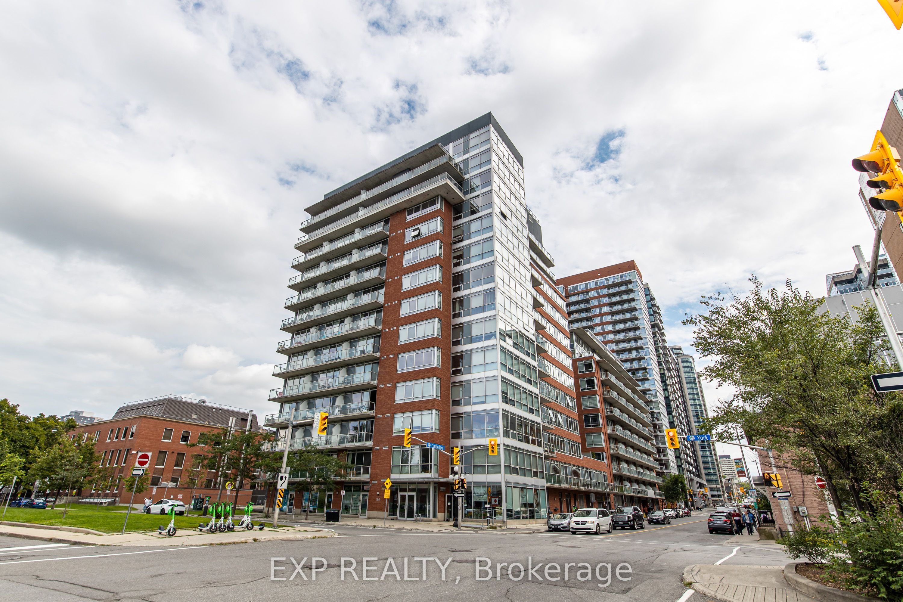180 York Street 806, Lower Town - Sandy Hill, ON K1N 1J6