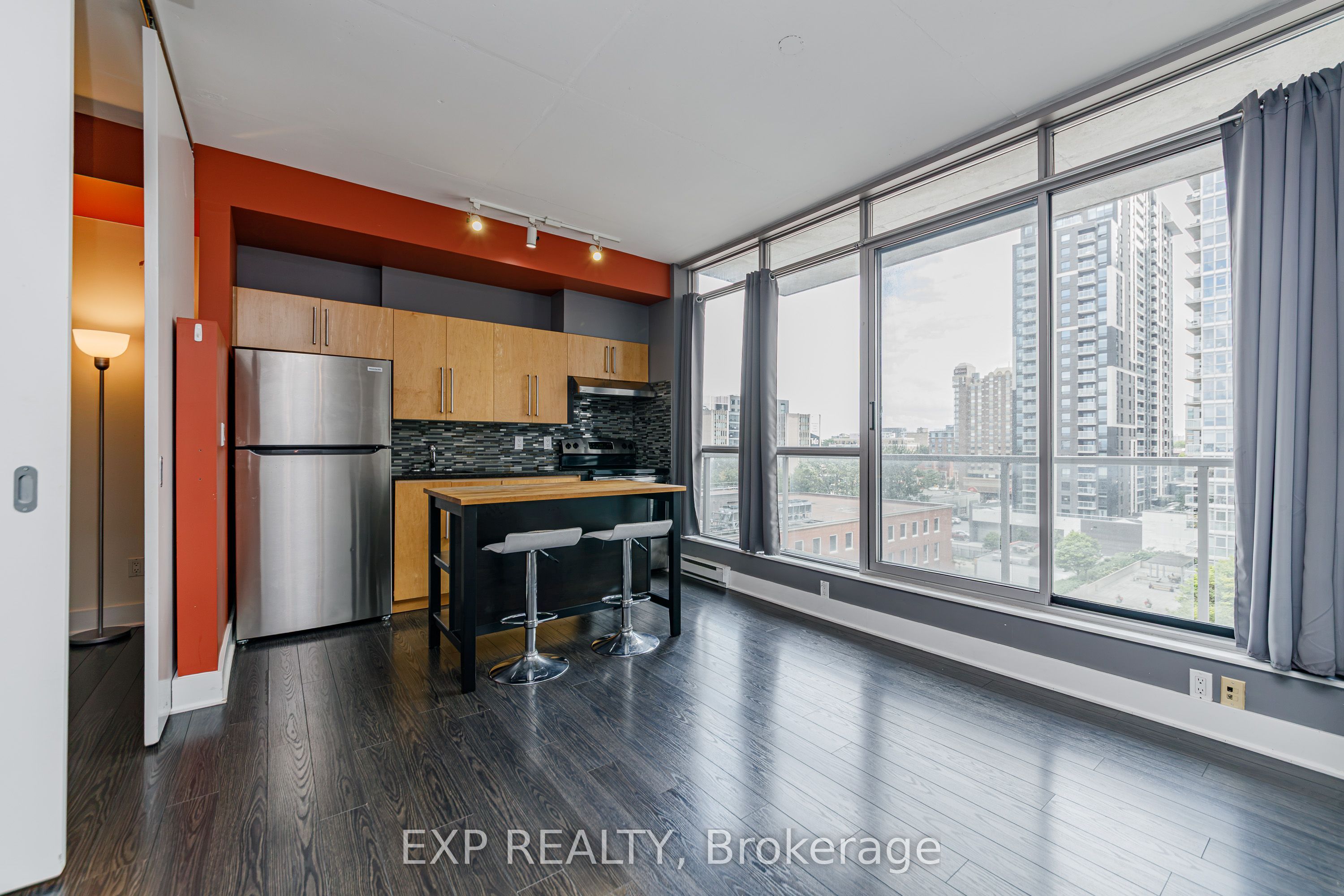 180 York Street 806, Lower Town - Sandy Hill, ON K1N 1J6 photo 3