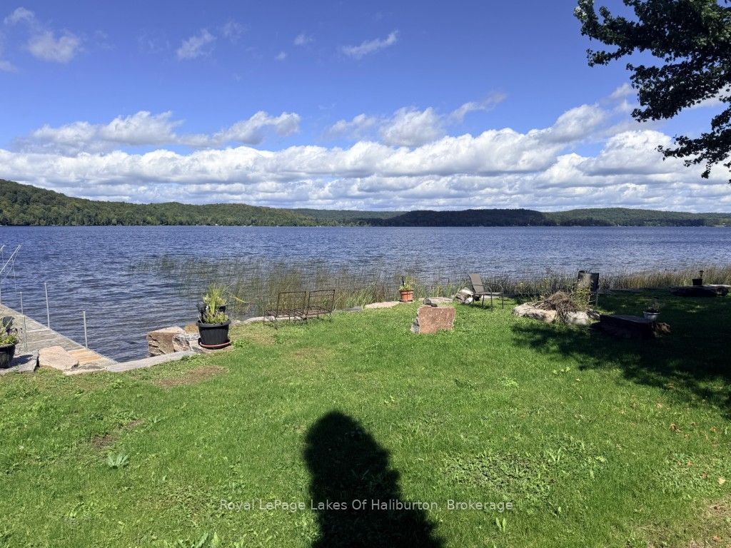 1049 Ninatigo Lane, Algonquin Highlands, ON K0M 1S0 photo 4