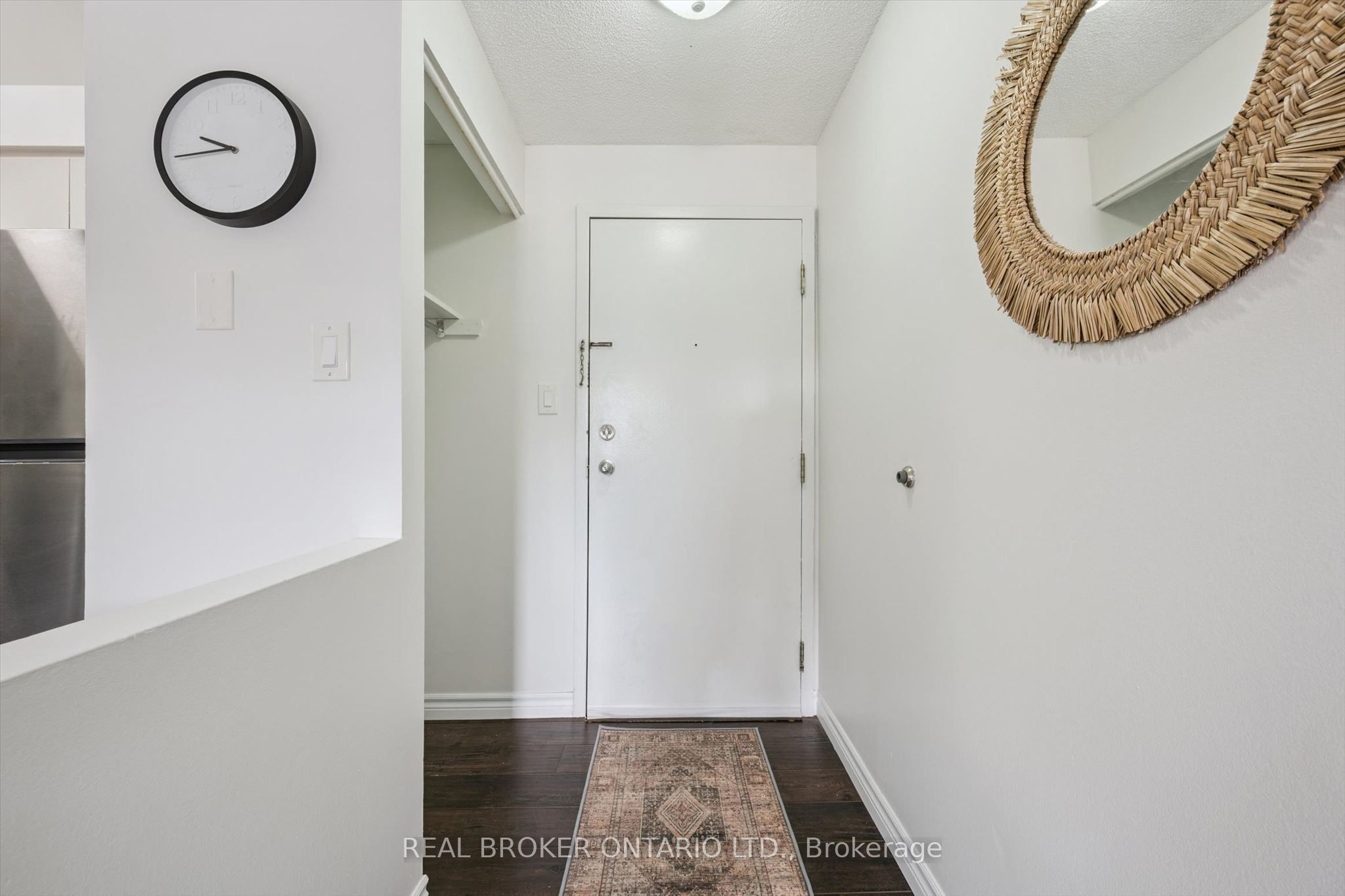 275 Eiwo Court 210, Waterloo, ON N2K 2M8 photo 5